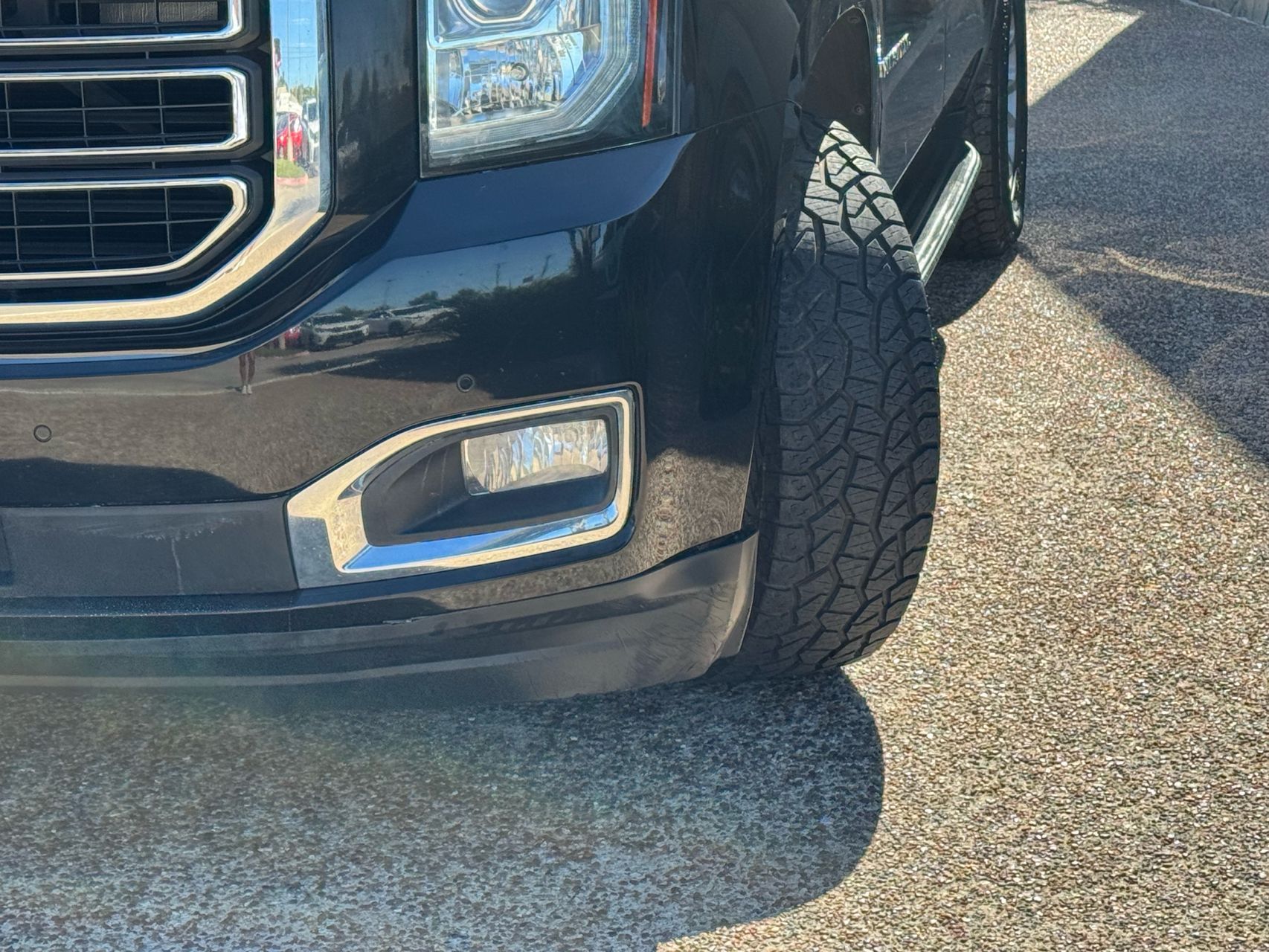 2019 Gmc Yukon XL SLT photo 2