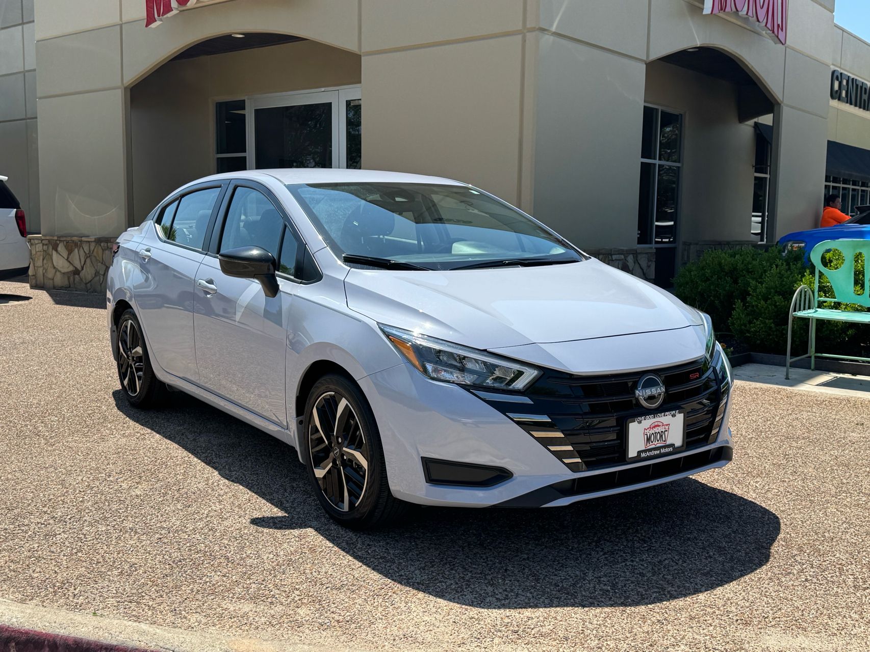 2024 Nissan Versa 1.6 S photo 11