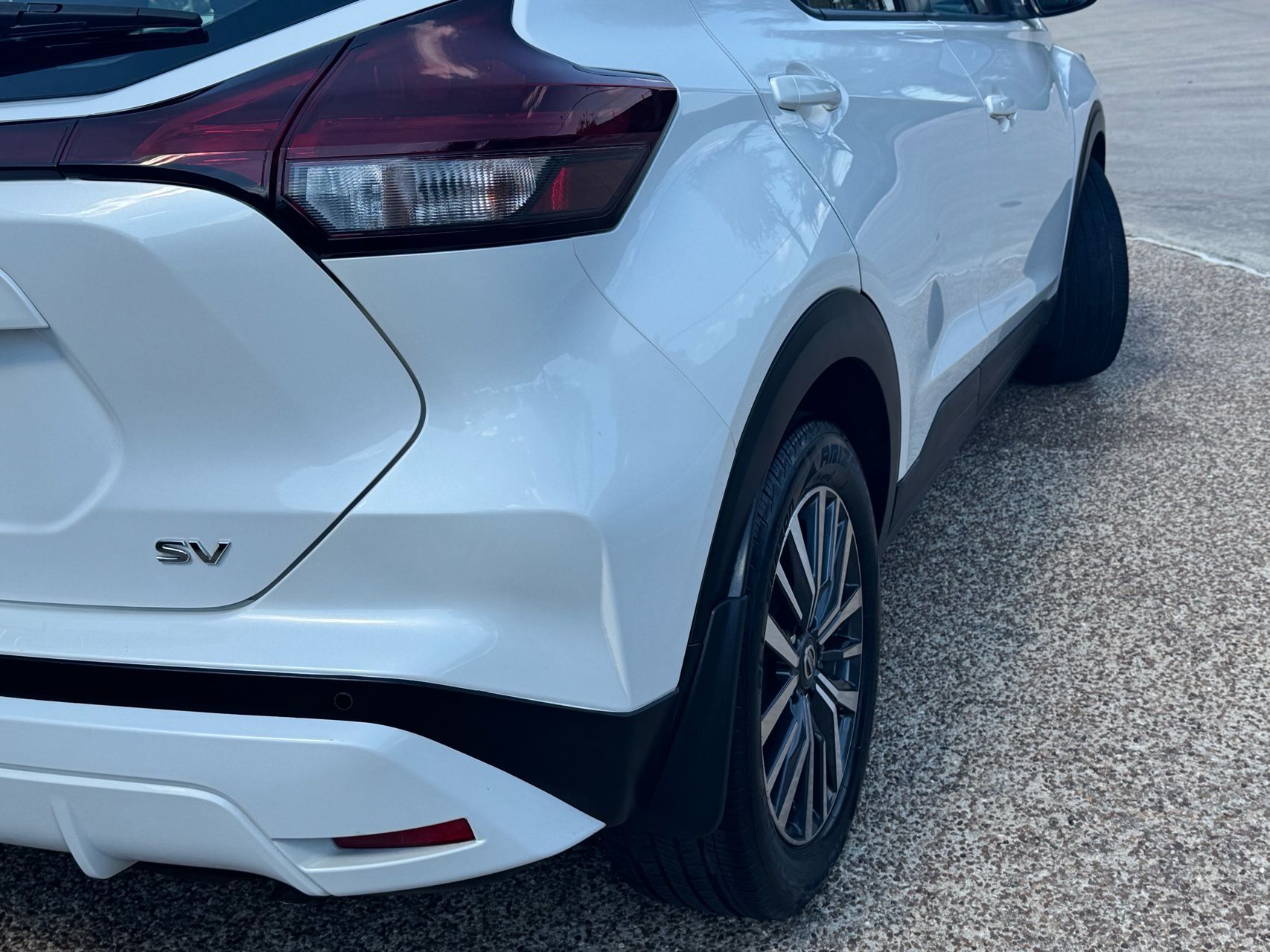 2021 Nissan Kicks SV photo 4