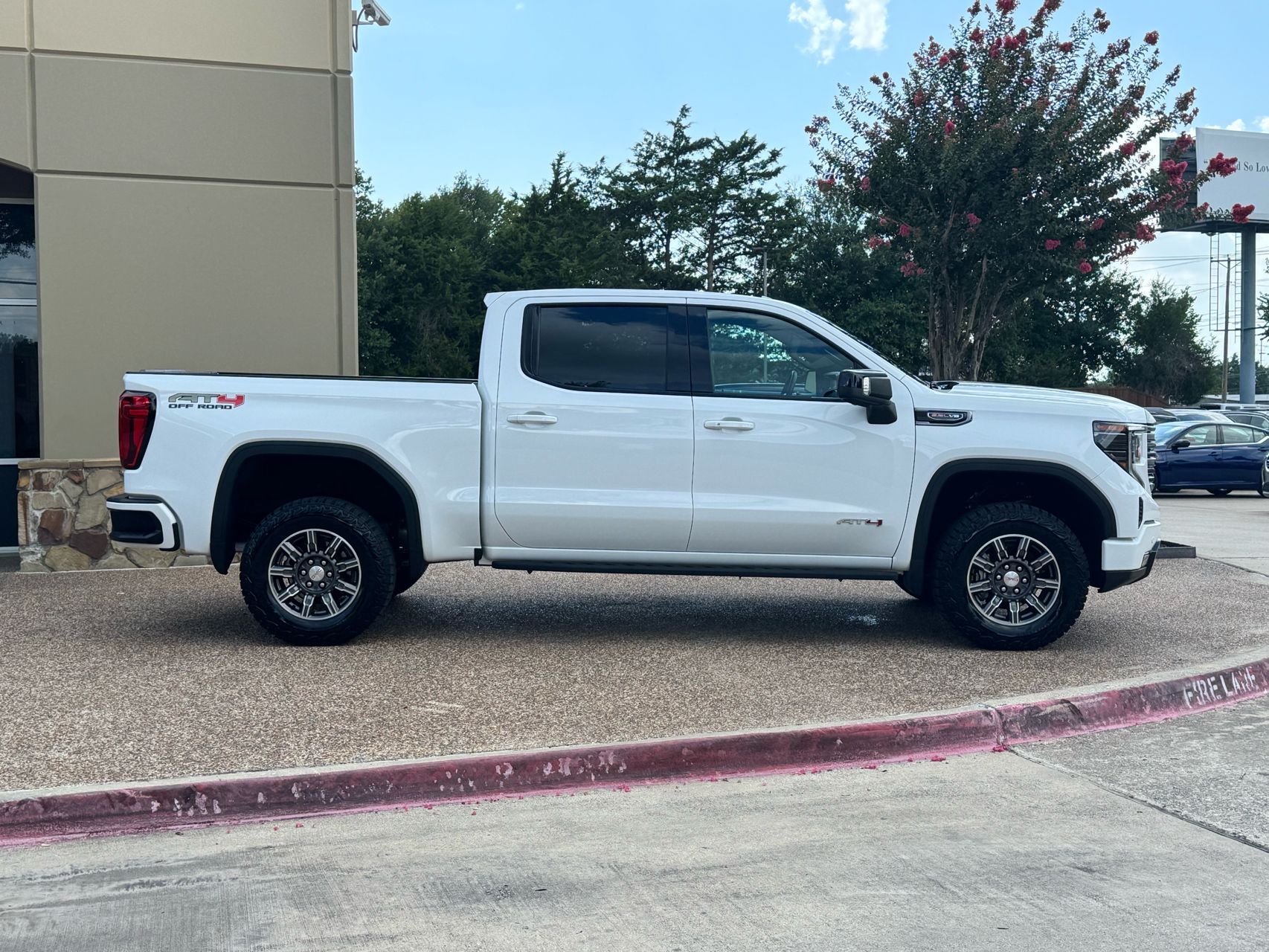 2024 Gmc Sierra 1500 AT4 photo 4