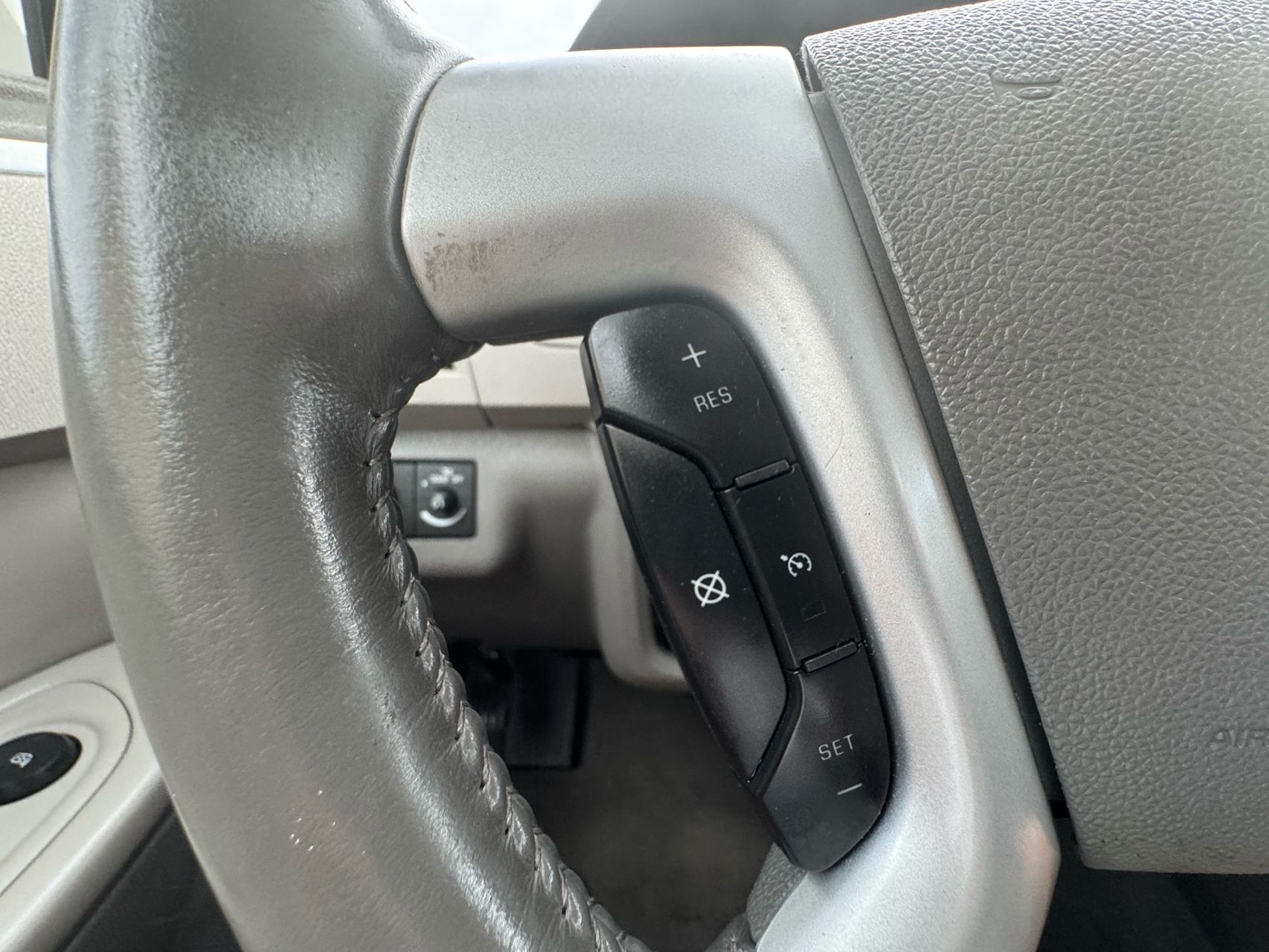 2012 Chevrolet Traverse 1LT photo 17