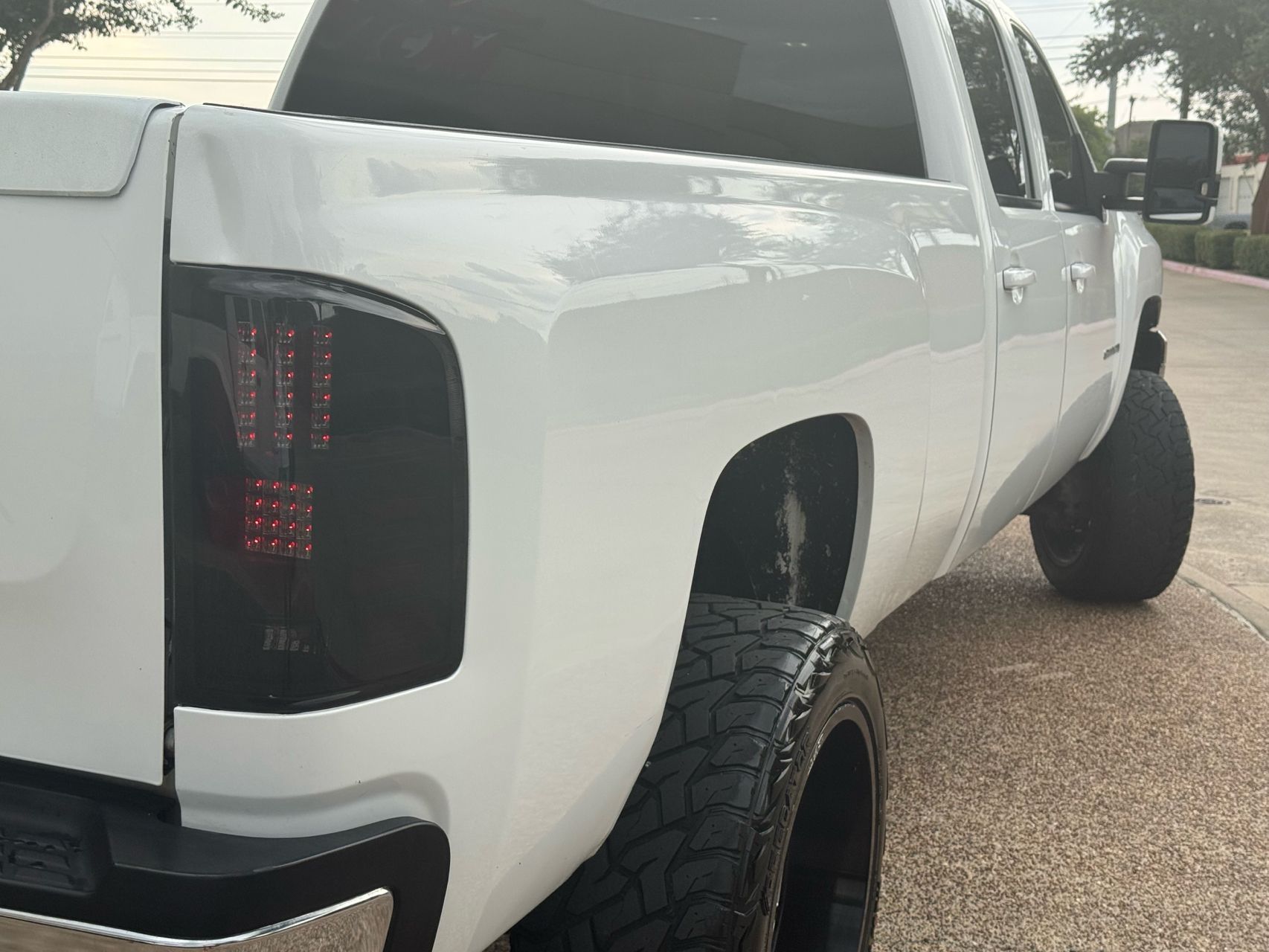 2009 Chevrolet Silverado 3500HD LTZ photo 4