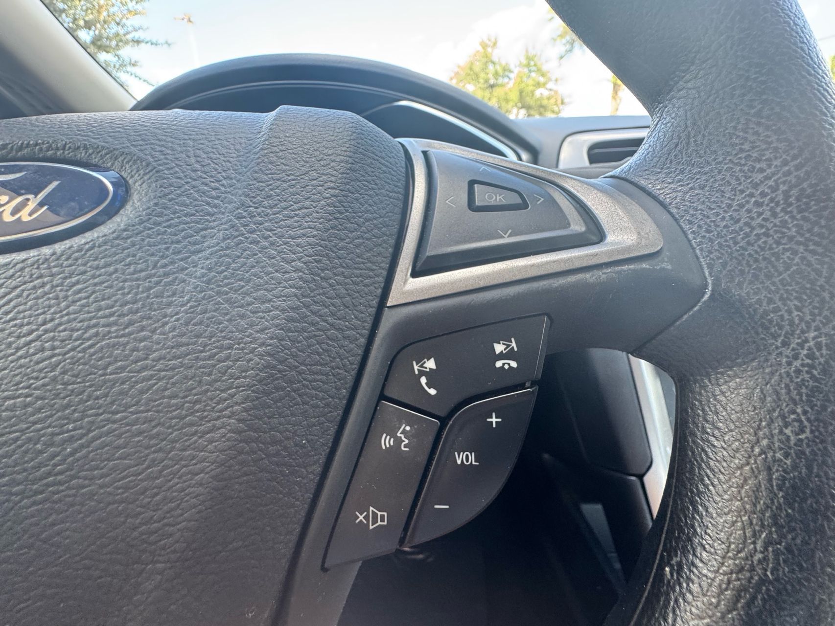 2017 Ford Fusion Hybrid S photo 17