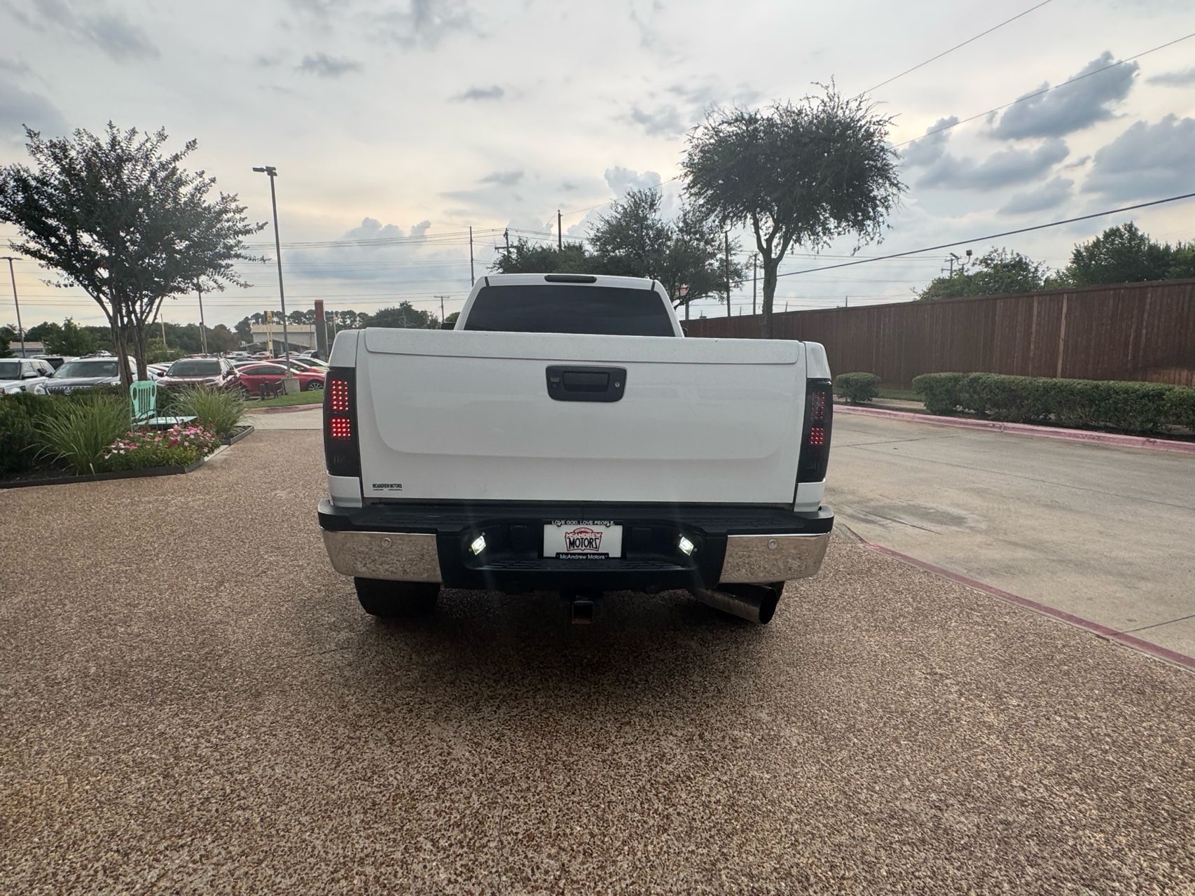 2009 Chevrolet Silverado 3500HD LTZ photo 9