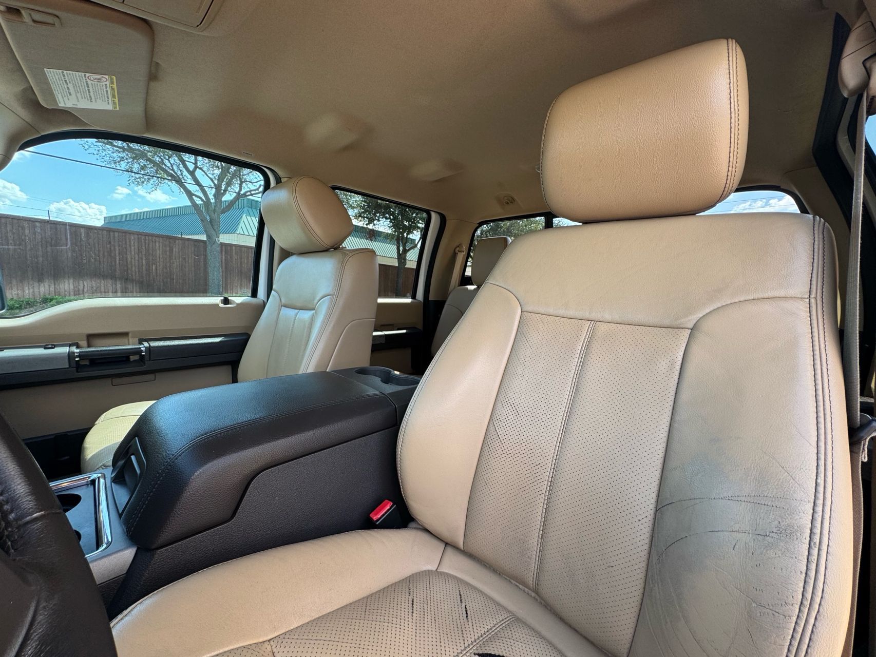 2013 Ford F-350 Lariat photo 23