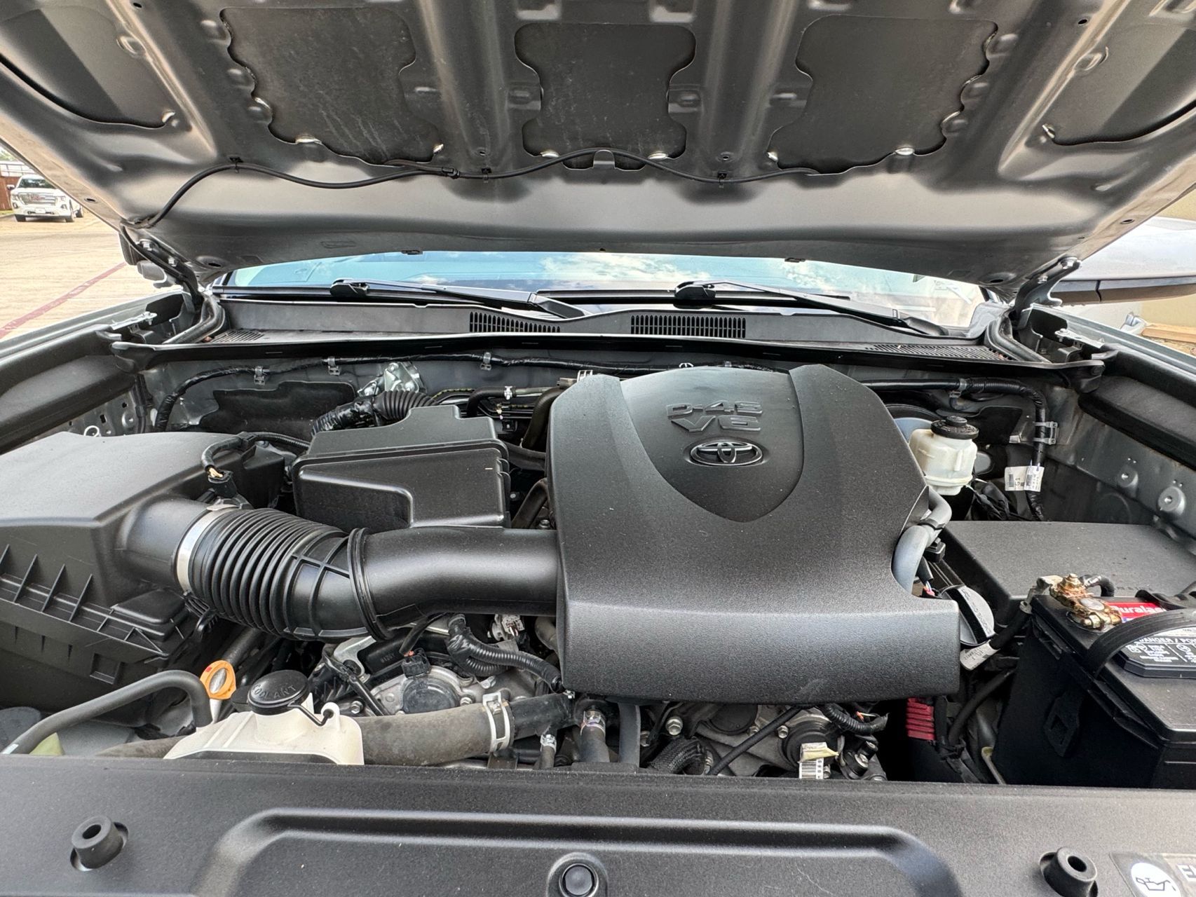 2019 Toyota Tacoma SR5 V6 photo 24