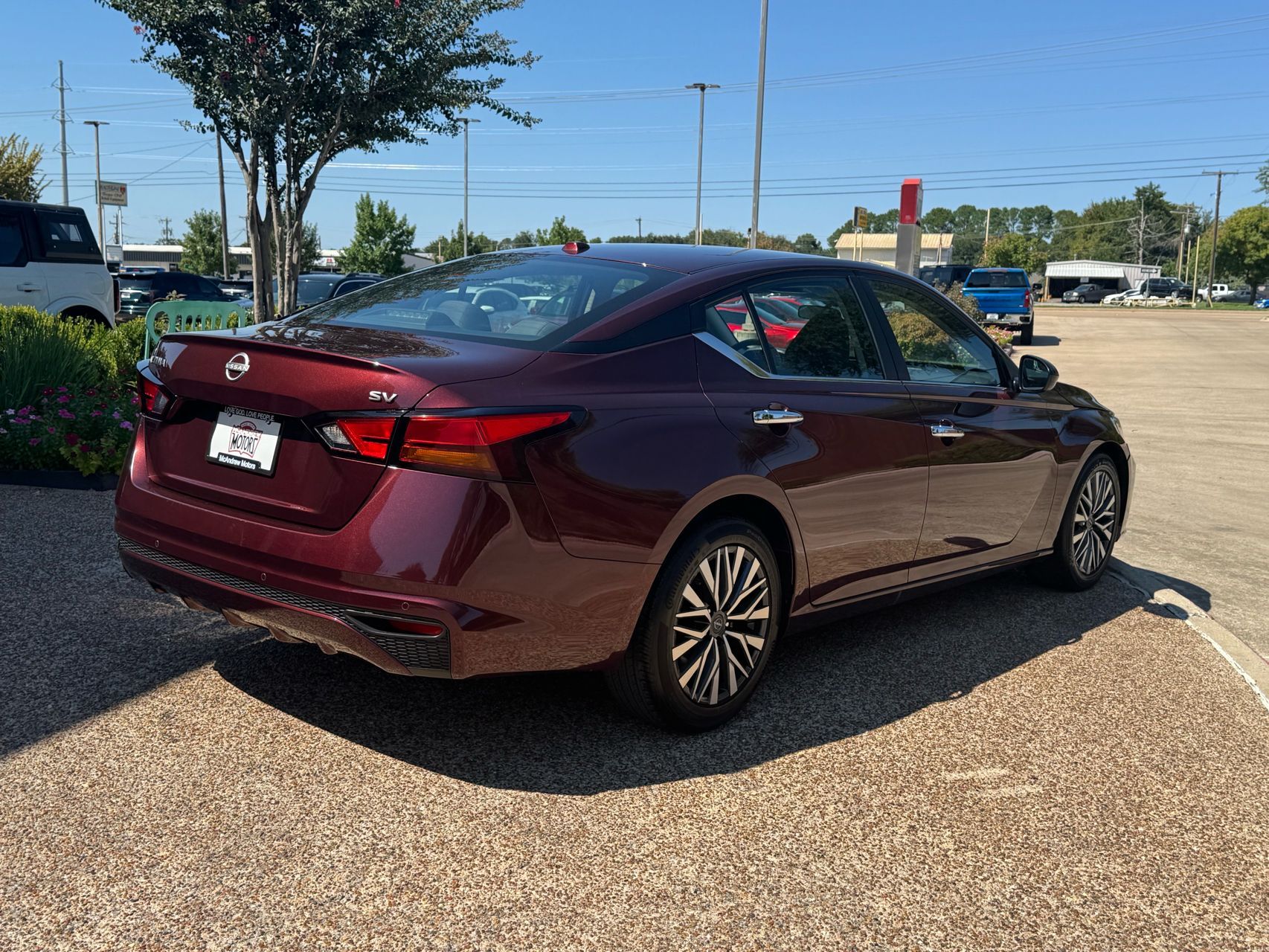 2023 Nissan Altima SV photo 8