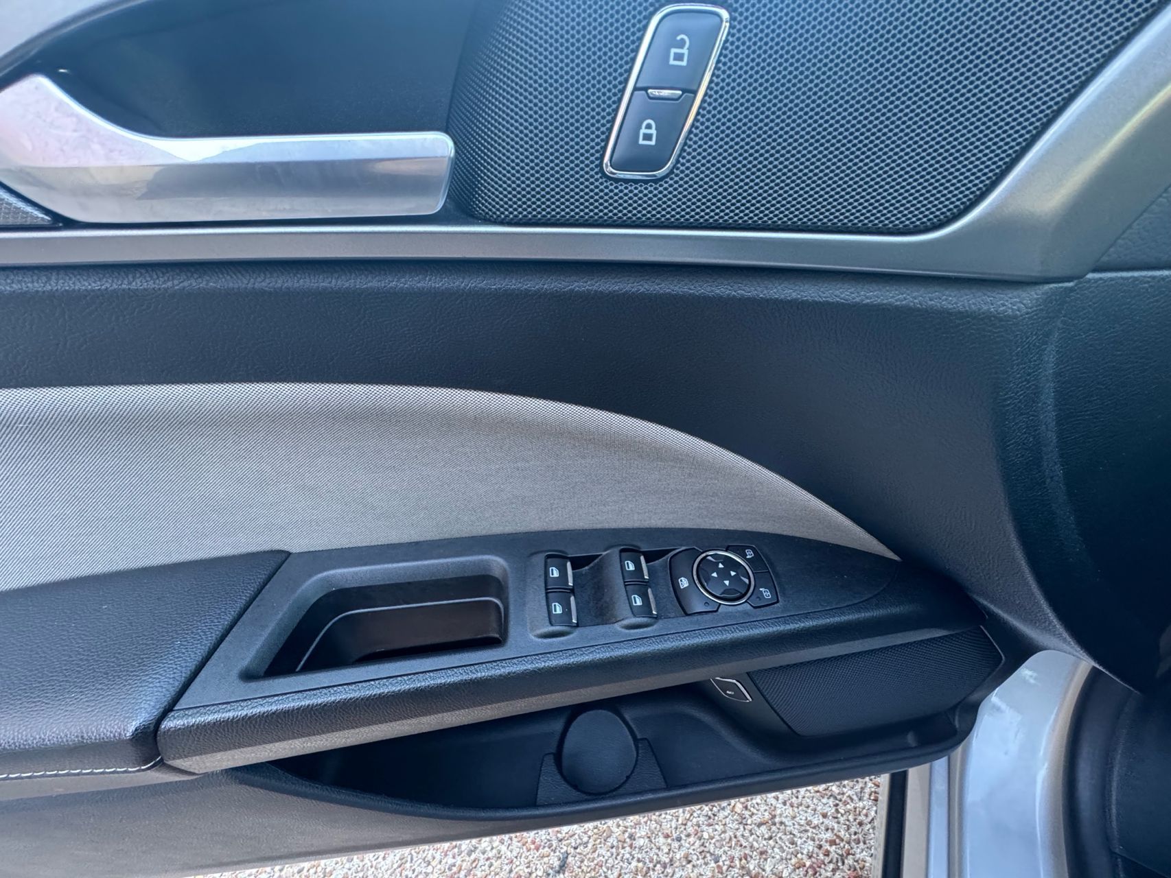2018 Ford Fusion Hybrid S - Photo 20