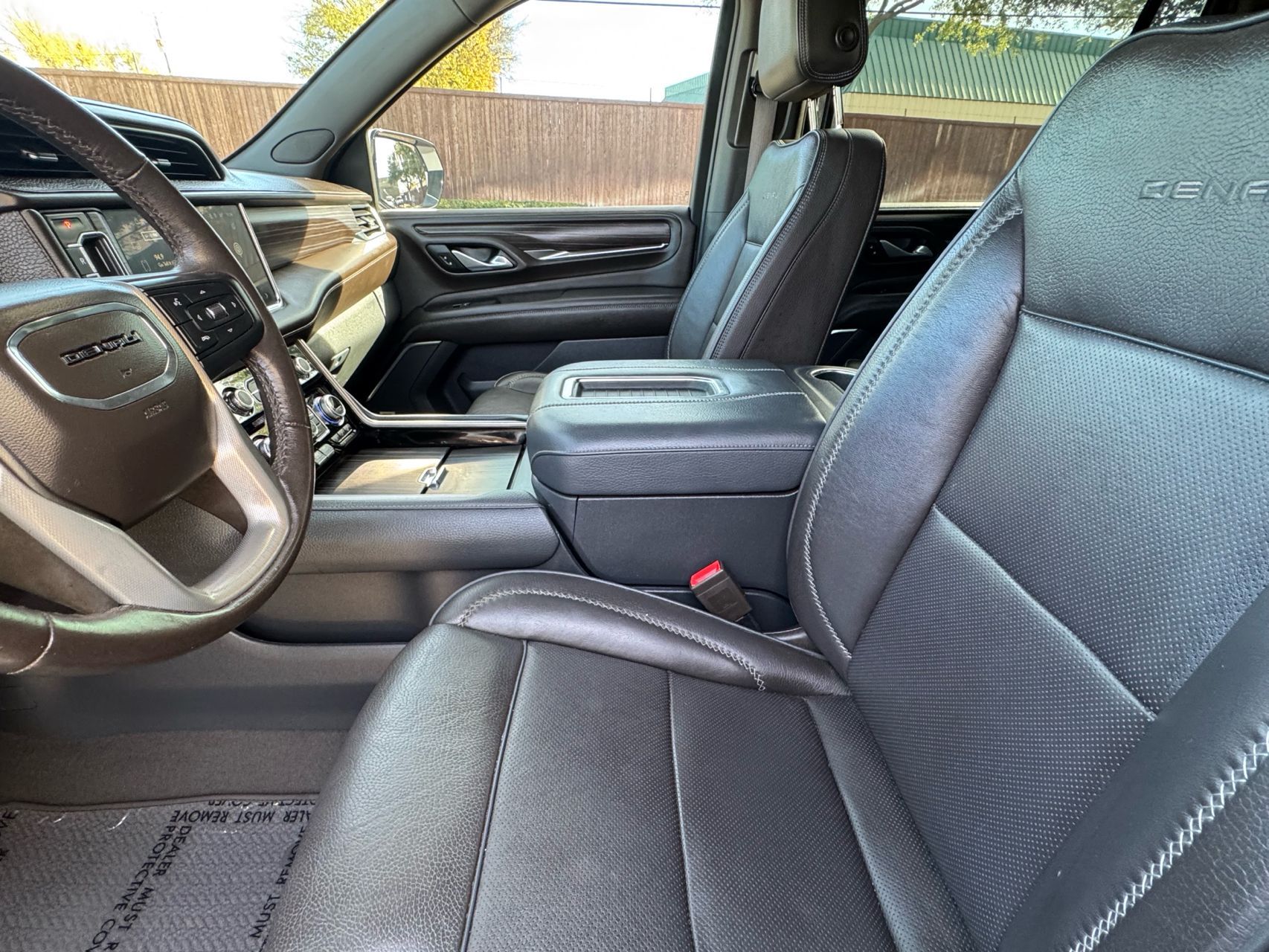 2022 GMC Yukon XL Denali - Photo 22