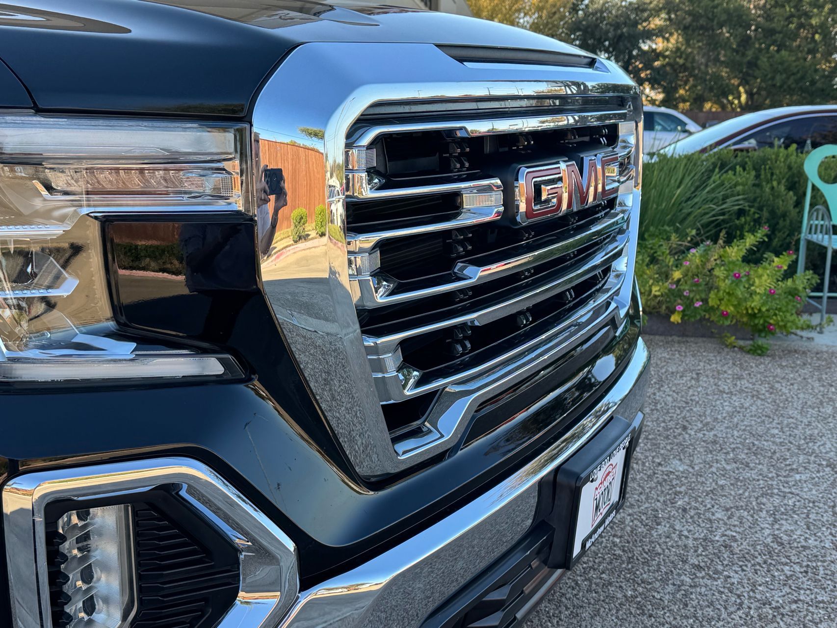 2020 Gmc Sierra 1500 SLT photo 2