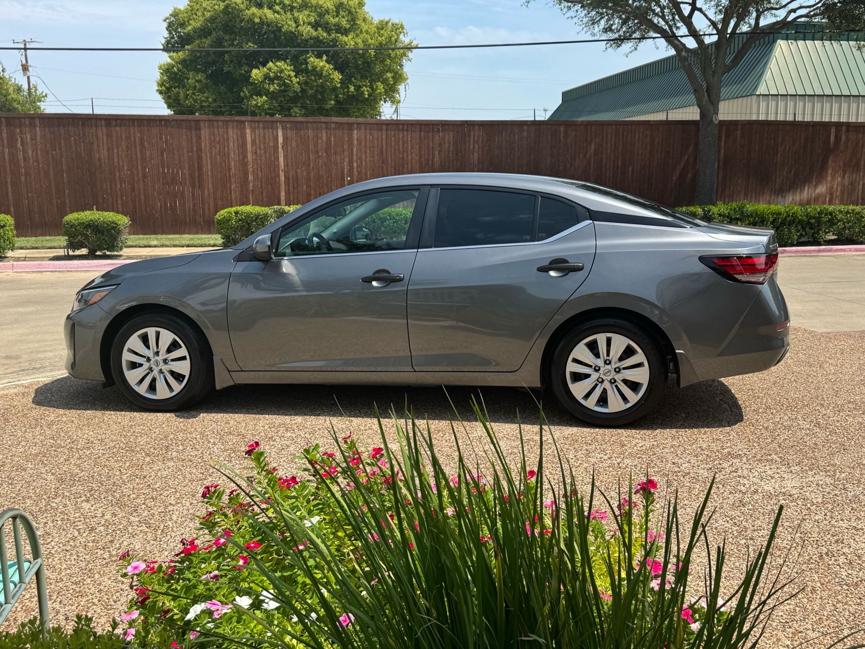2024 Nissan Sentra S photo 9