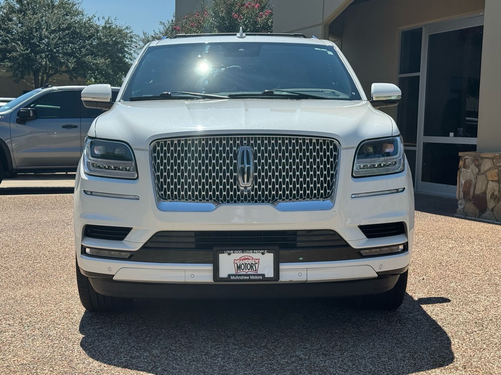 2021 Lincoln Navigator Reserve L photo 2