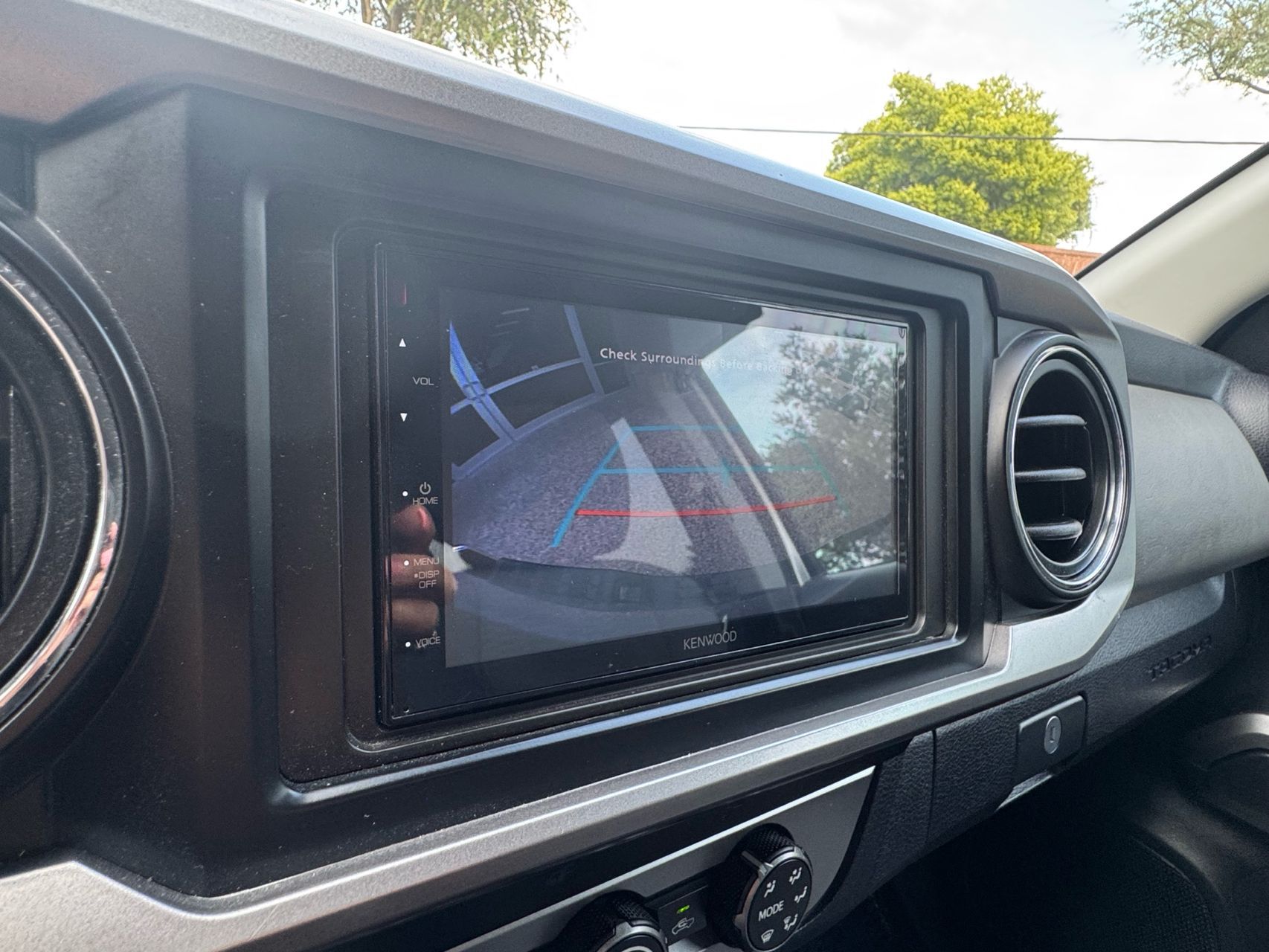 2019 Toyota Tacoma SR5 V6 photo 16