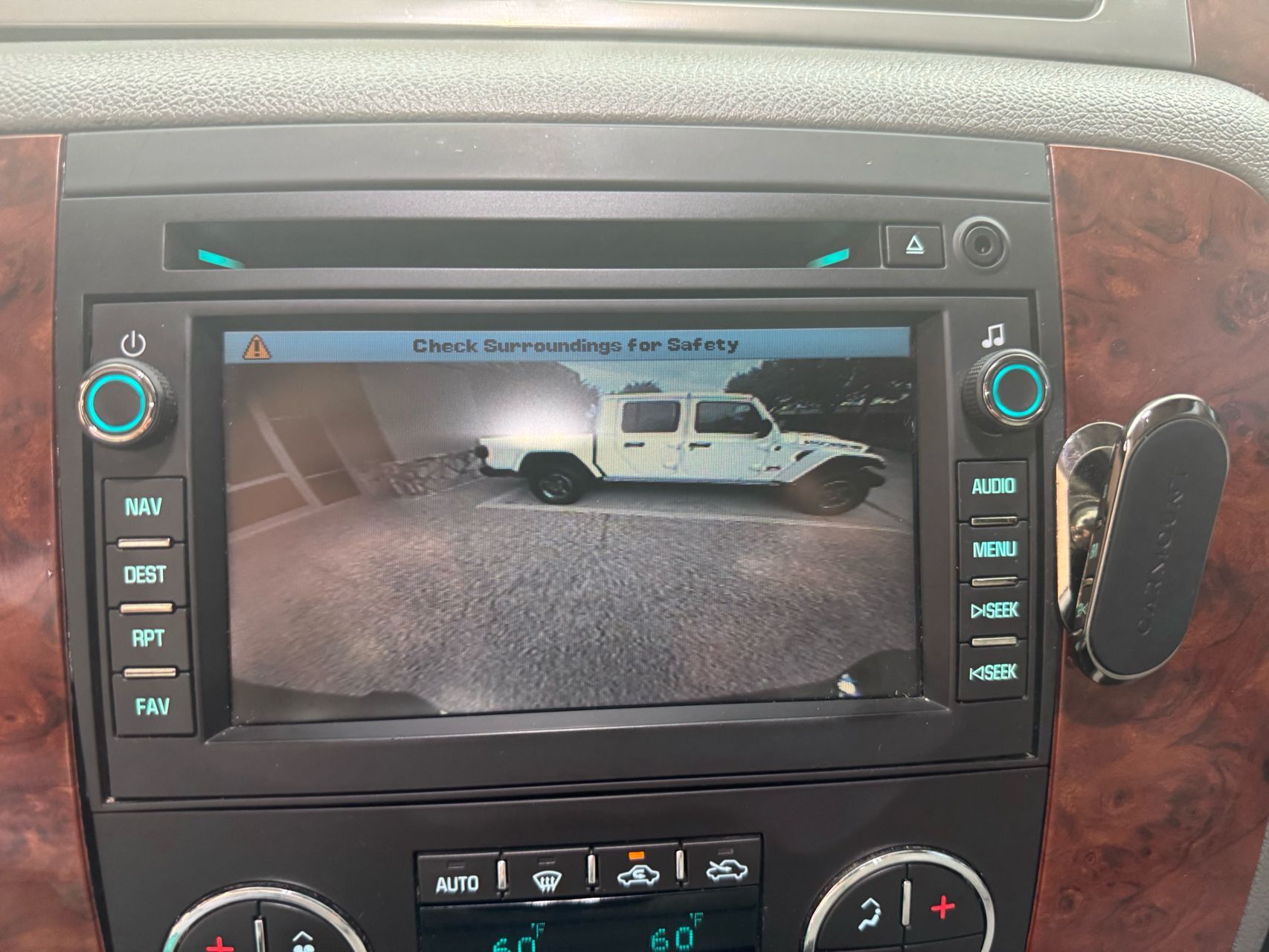 2009 Chevrolet Silverado 3500HD LTZ photo 19