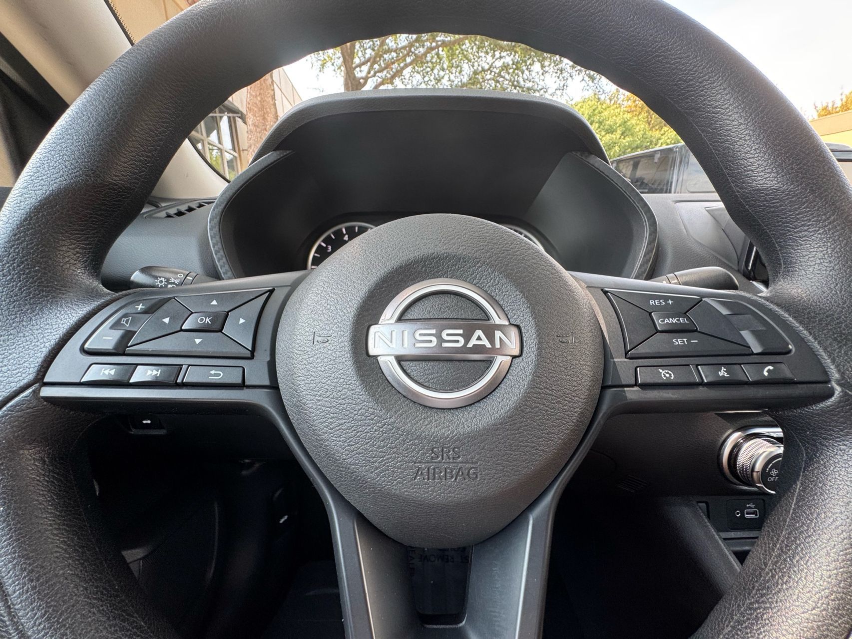 2024 Nissan Sentra S photo 13