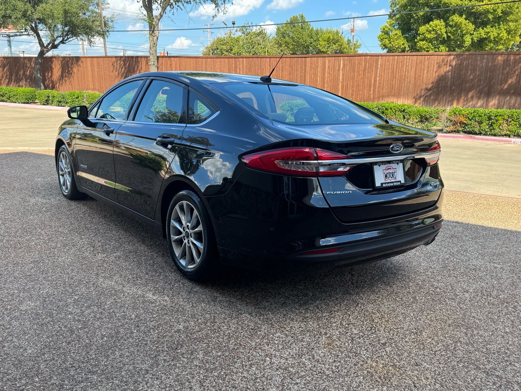 2017 Ford Fusion Hybrid S photo 10