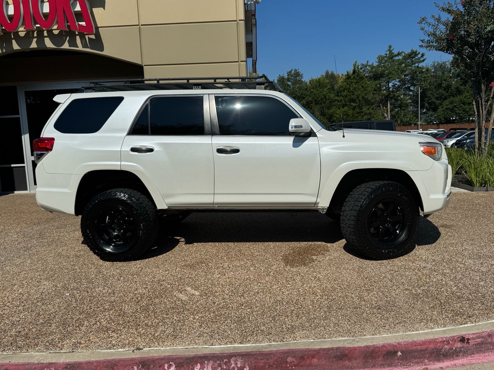 2011 Toyota 4Runner SR5 V6 photo 5
