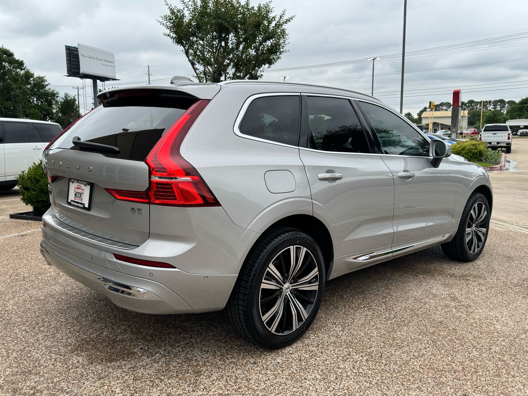 2022 Volvo XC60 B5 Inscription photo 5