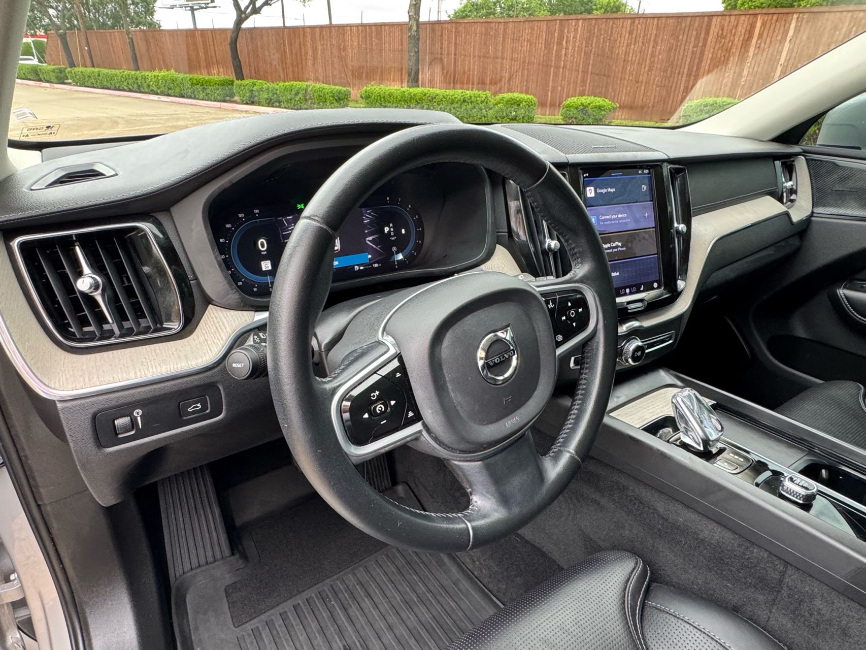2022 Volvo XC60 B5 Inscription photo 20