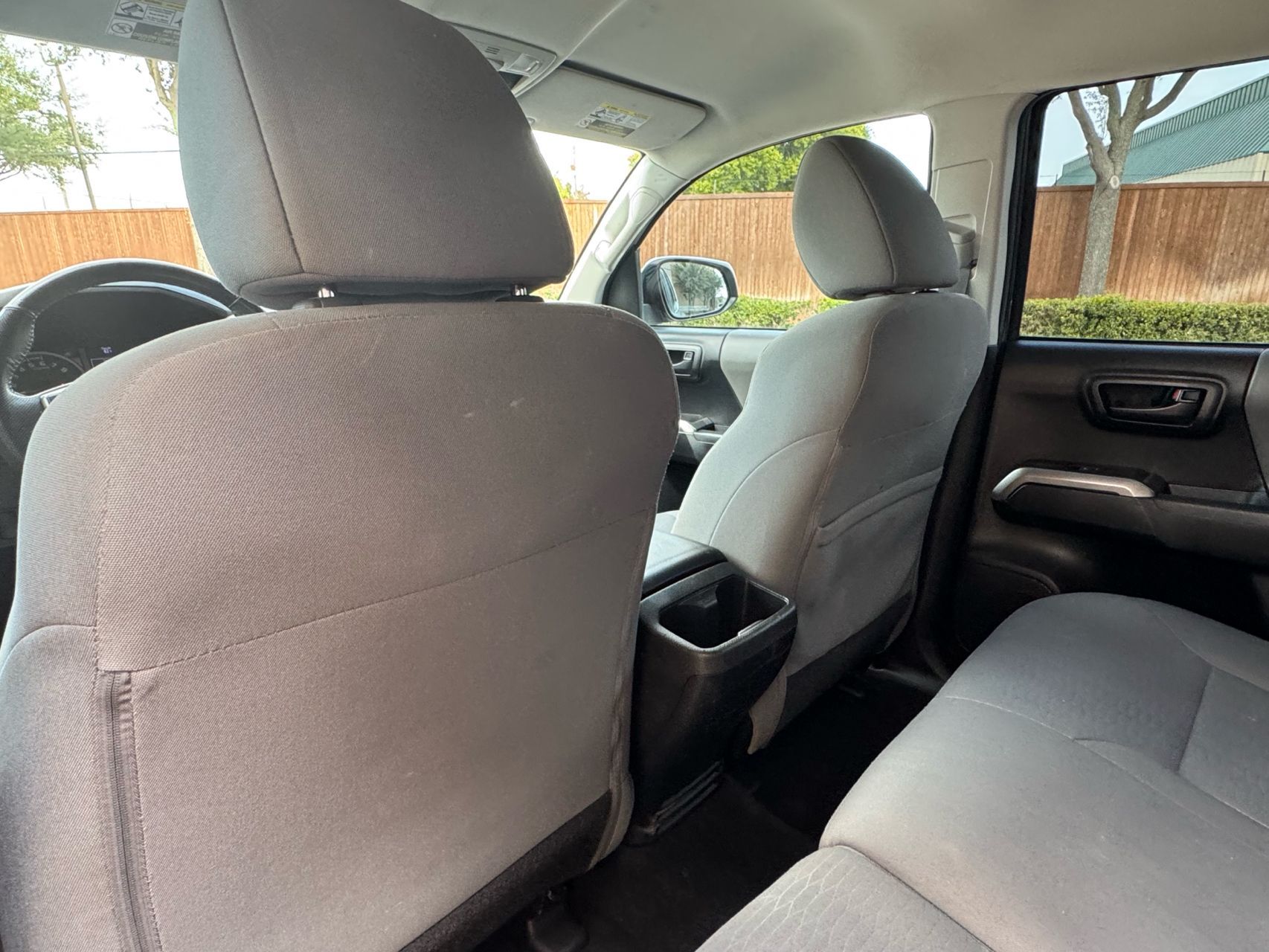 2019 Toyota Tacoma SR5 V6 photo 22