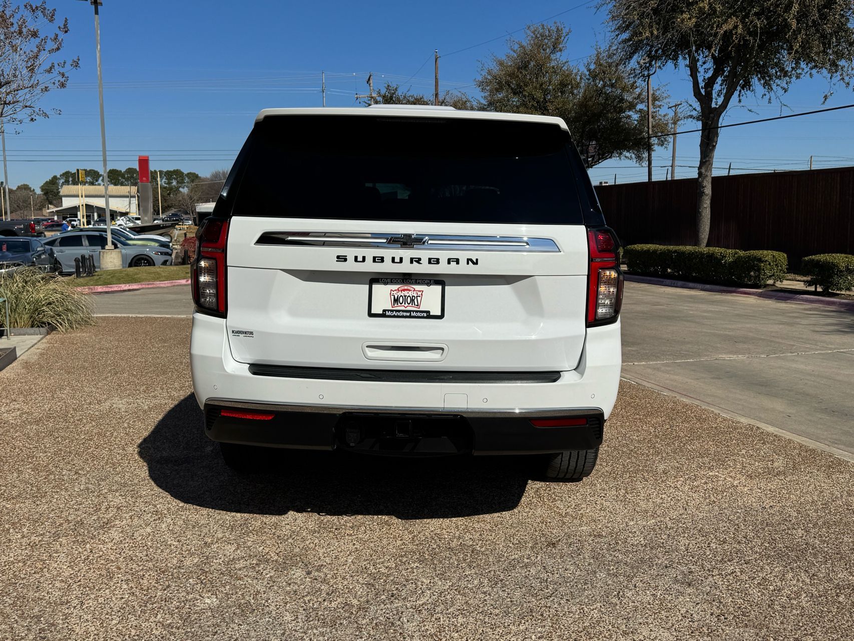 2022 Chevrolet Suburban LS - Photo 9