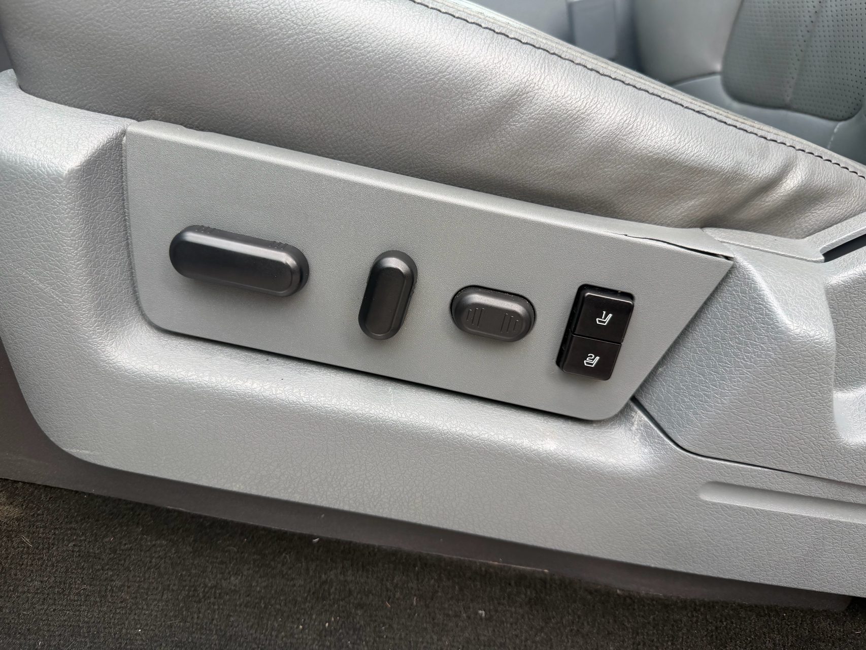 2012 Ford F-150 Platinum - Photo 17