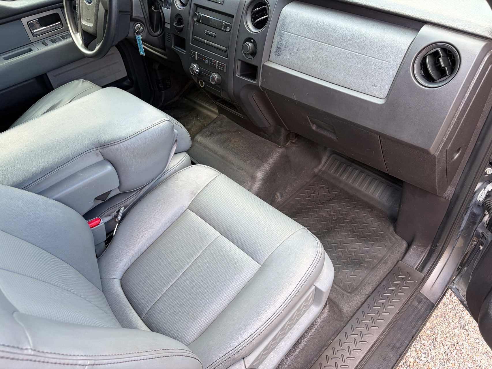 2011 Ford F-150 XL - Photo 14