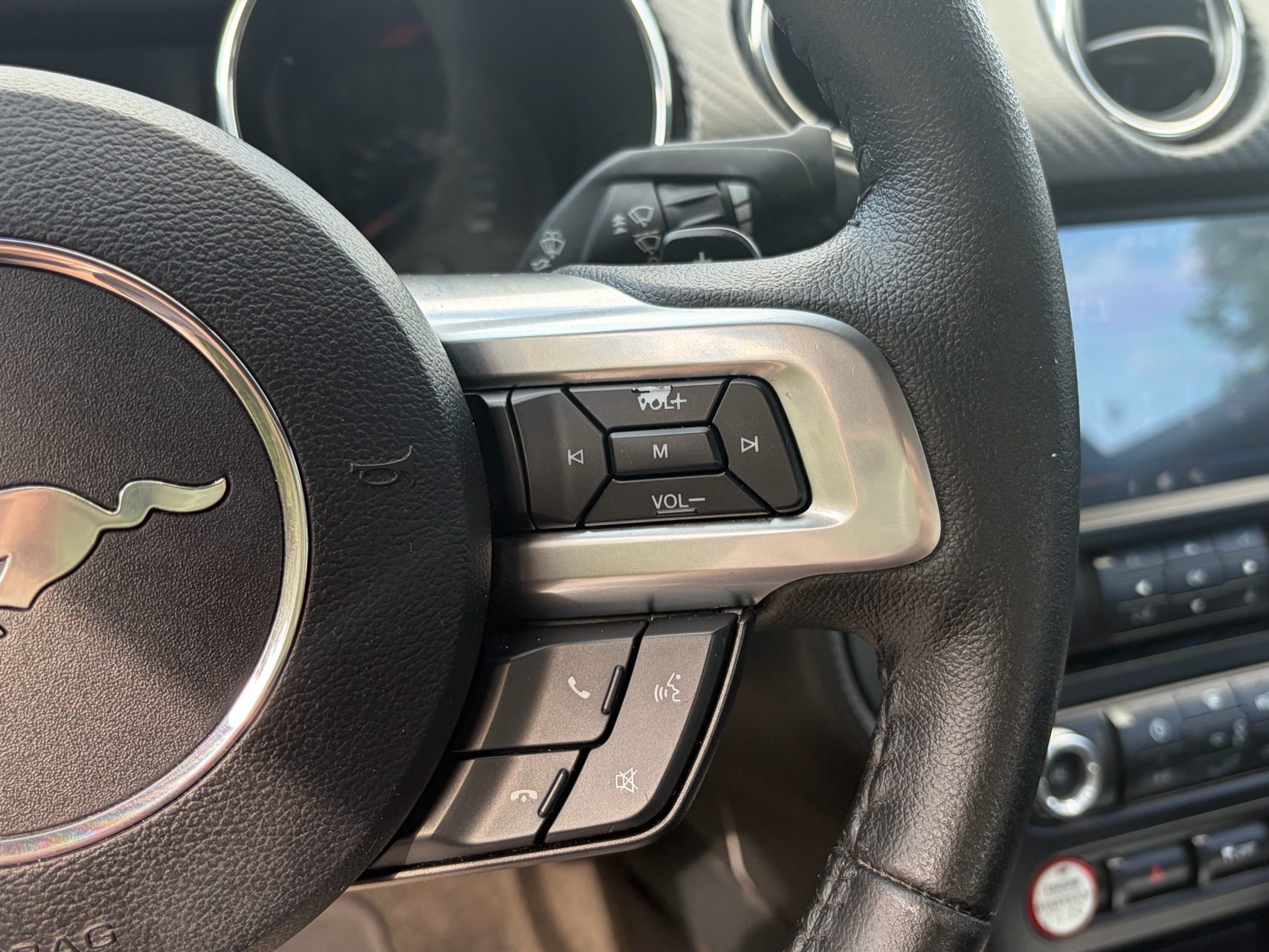 2016 Ford Mustang V6 - Photo 21