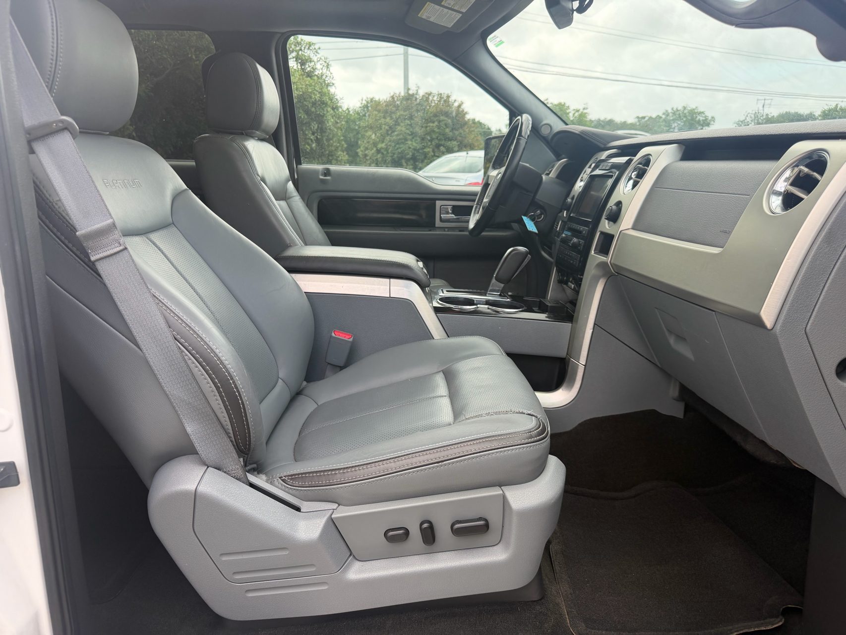 2012 Ford F-150 Platinum - Photo 15