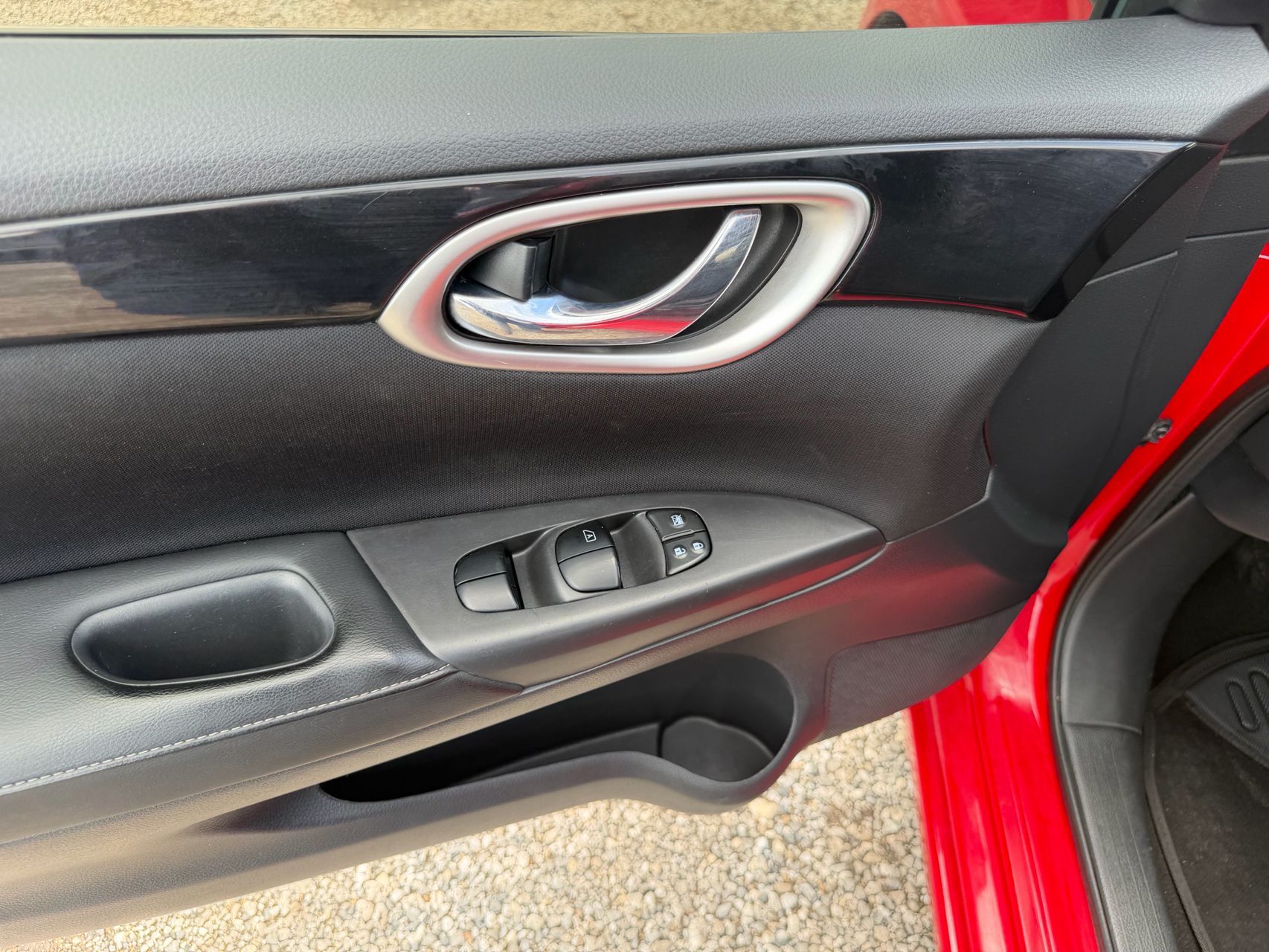 2018 Nissan Sentra SV - Photo 18