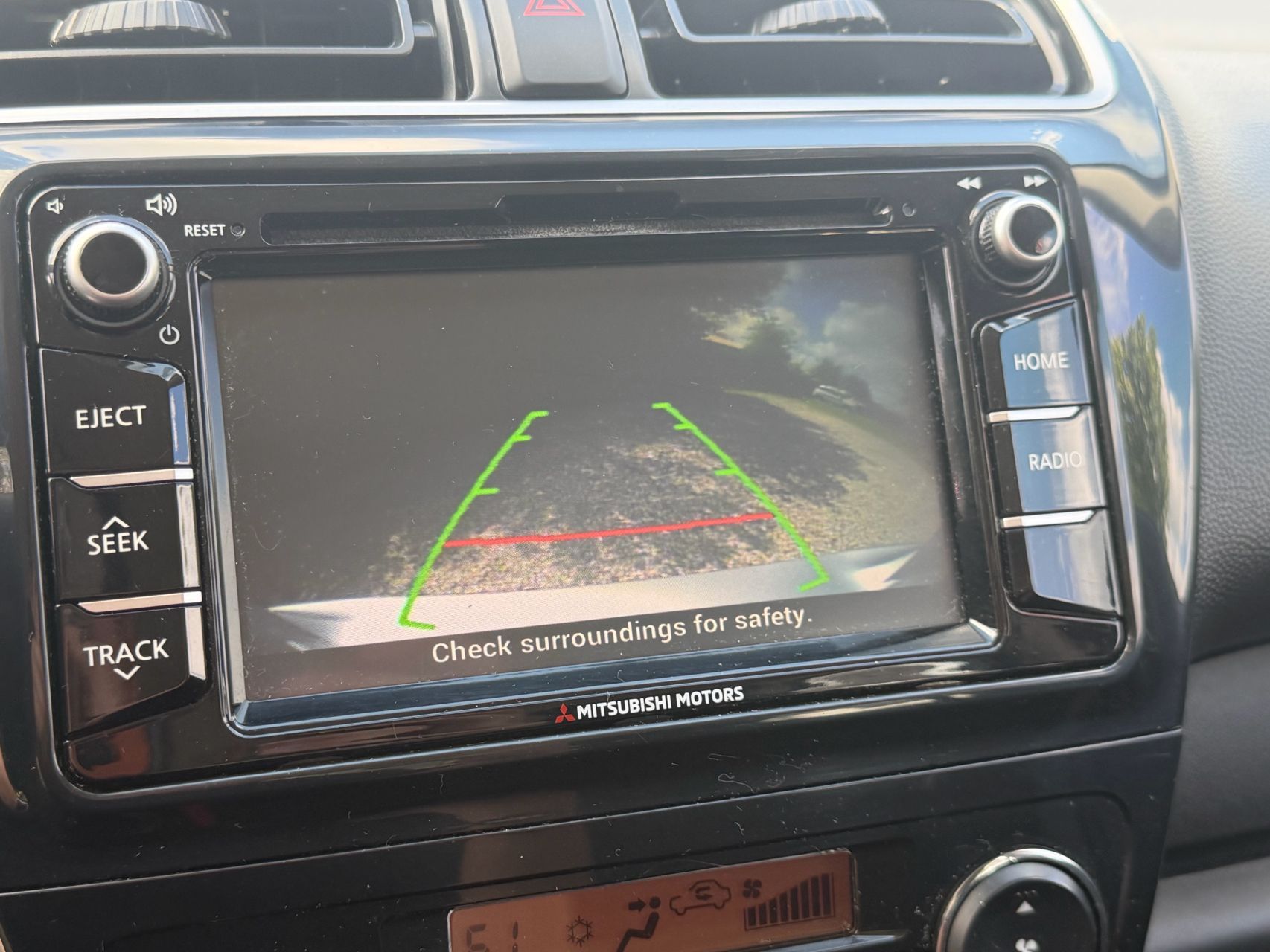 2020 Mitsubishi Mirage G4 LE - Photo 23