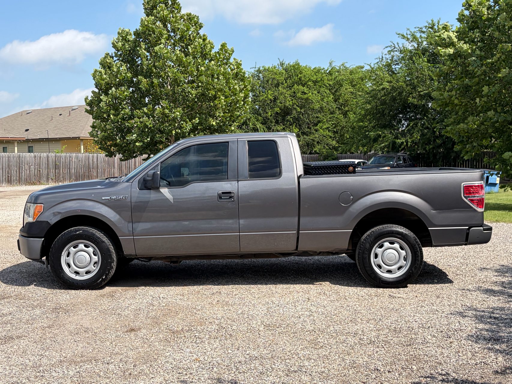 2011 Ford F-150 XL - Photo 7