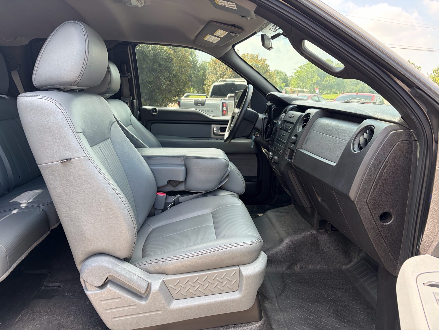 2011 Ford F-150 XL - Photo 15