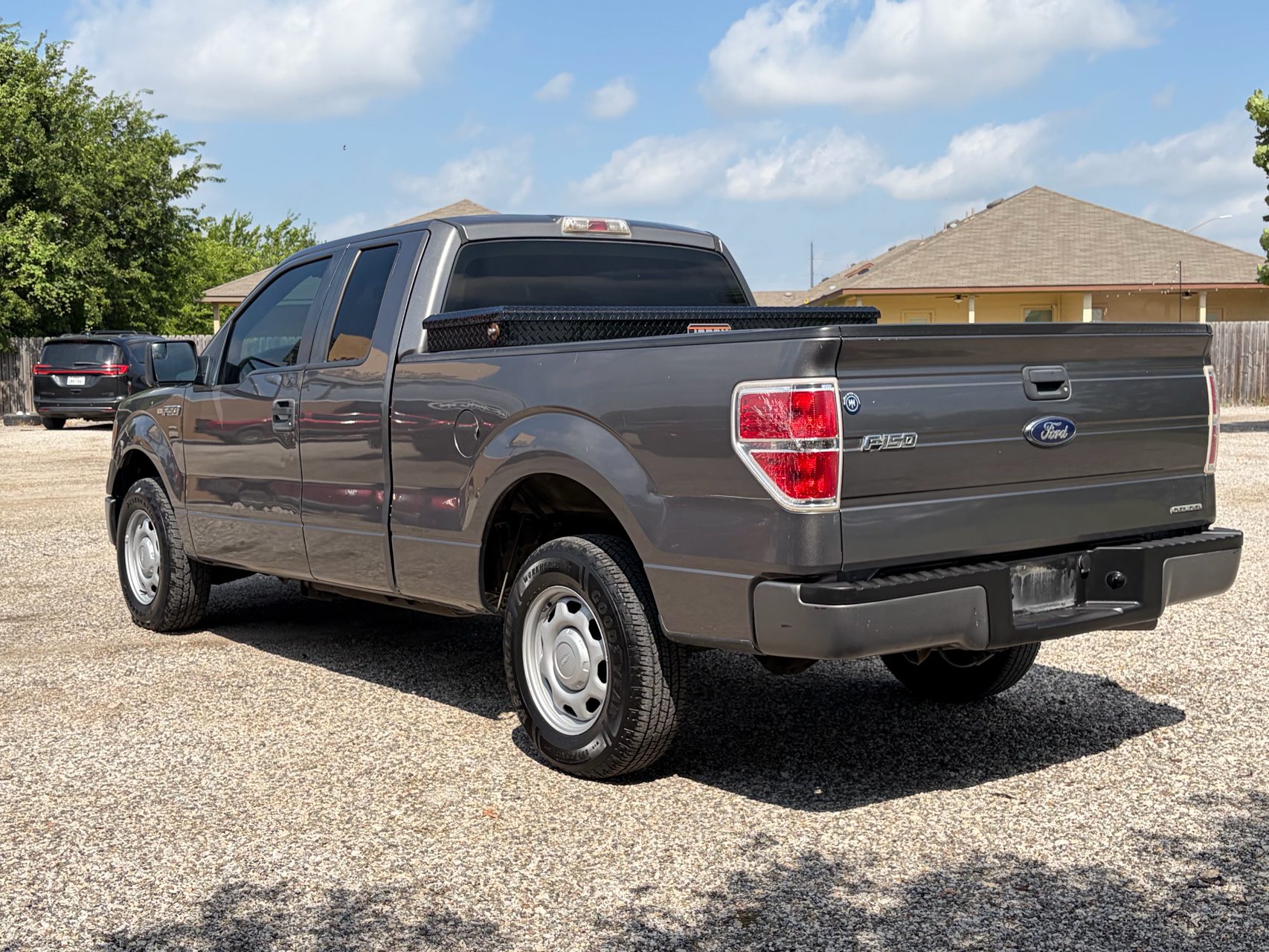 2011 Ford F-150 XL - Photo 5