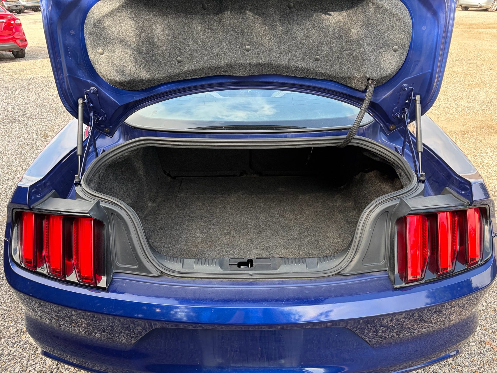 2016 Ford Mustang V6 - Photo 5