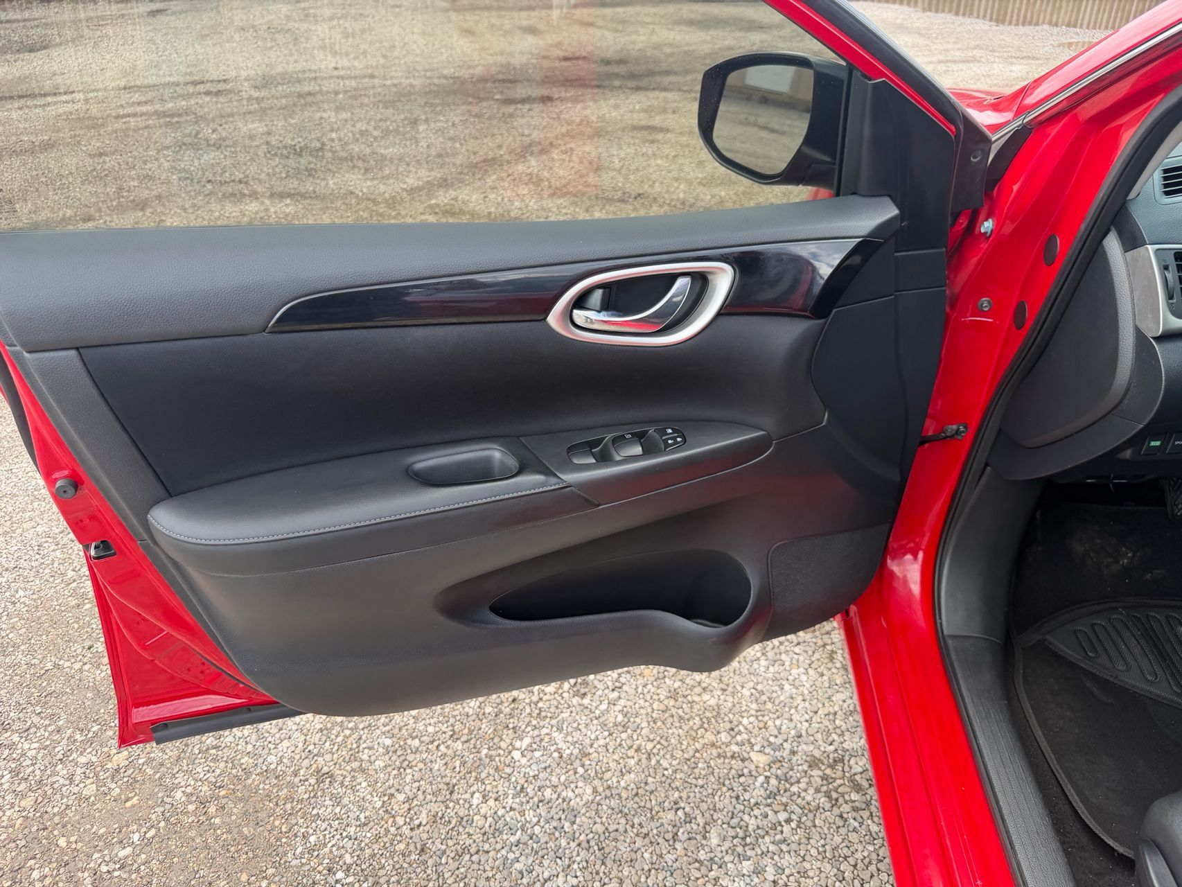 2018 Nissan Sentra SV - Photo 17