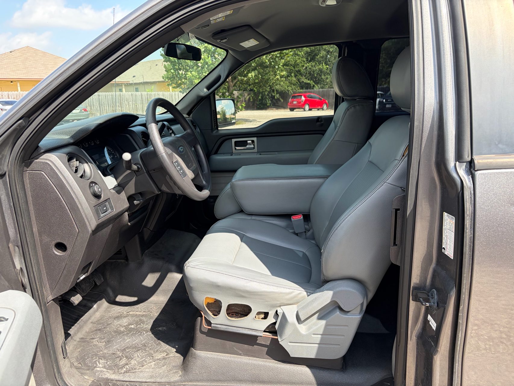 2011 Ford F-150 XL - Photo 16