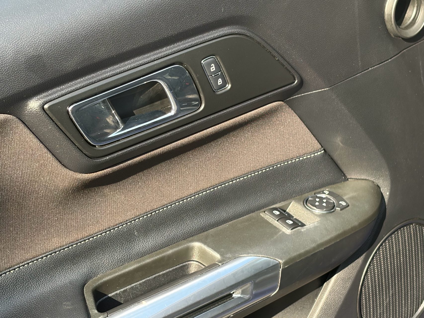 2016 Ford Mustang V6 - Photo 19