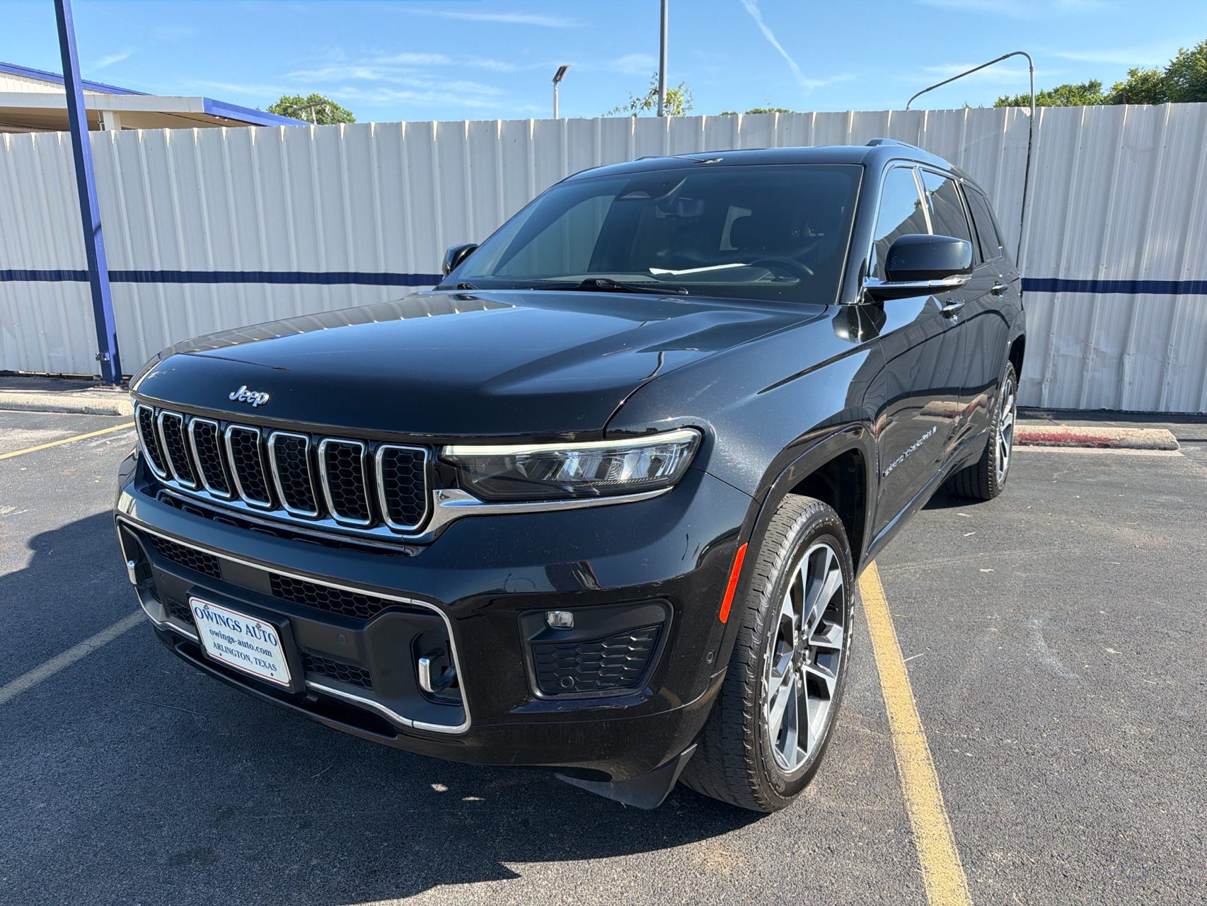 2021 Jeep Grand Cherokee L Overland's photo
