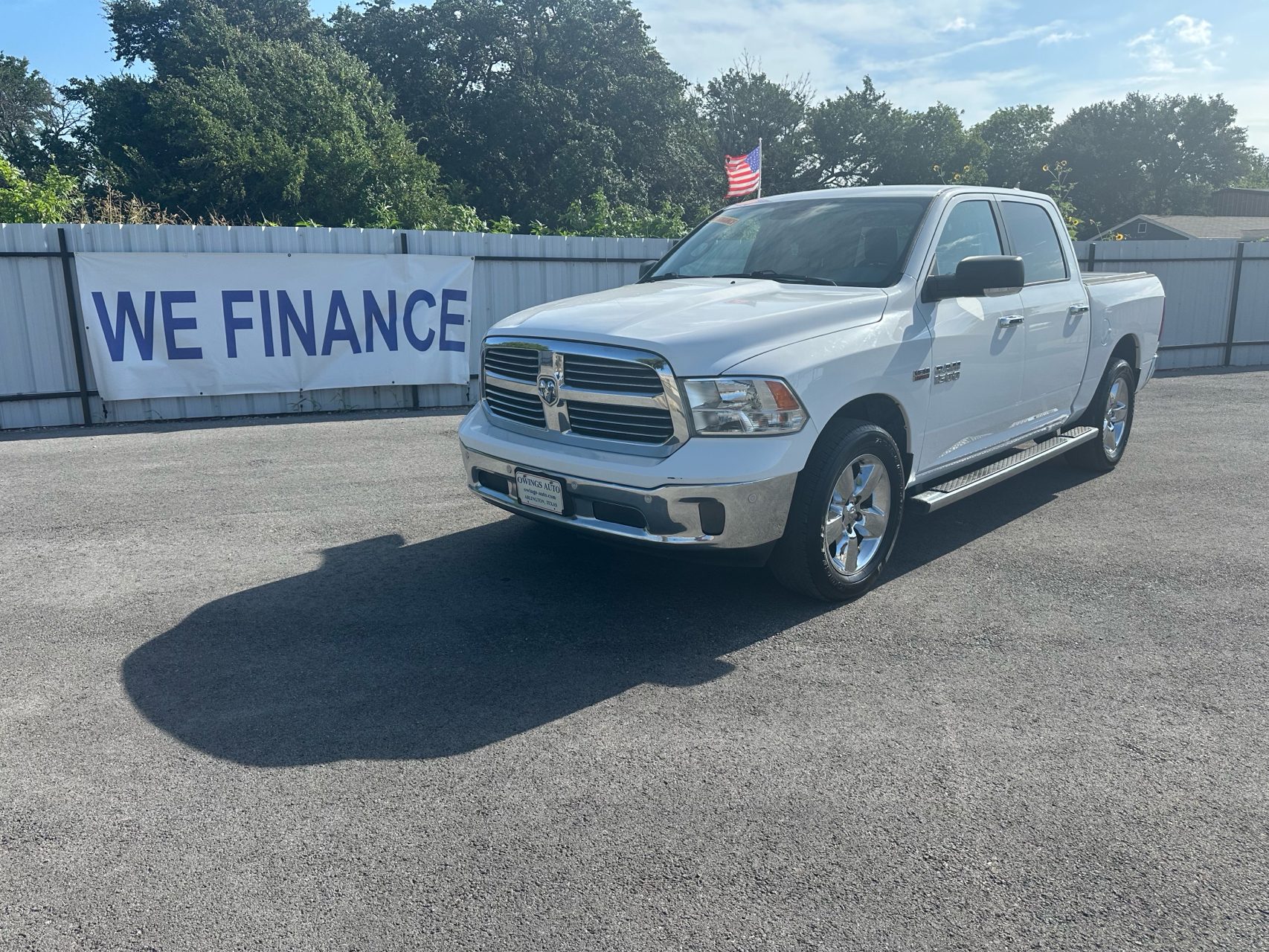 2016 RAM 1500 Big Horn 4x4 Crew Cab 5'7's photo