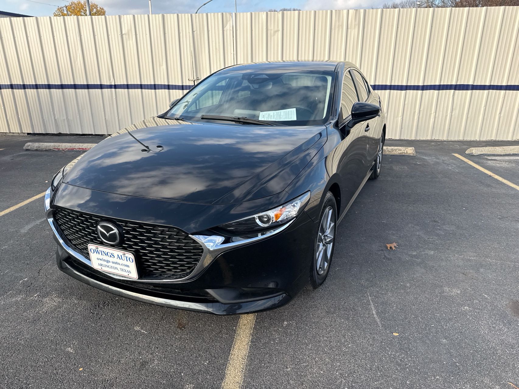 2024 Mazda Mazda3 S's photo