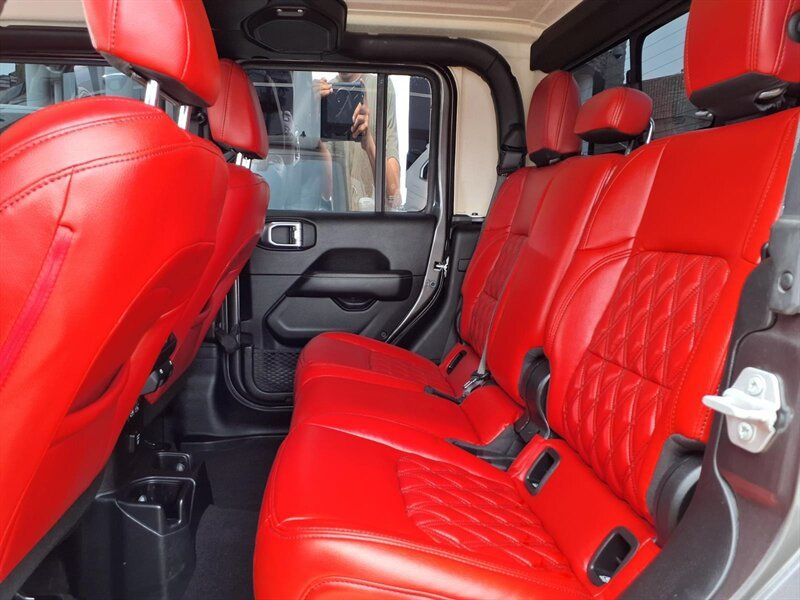 2020 Jeep Gladiator Overland - Photo 11