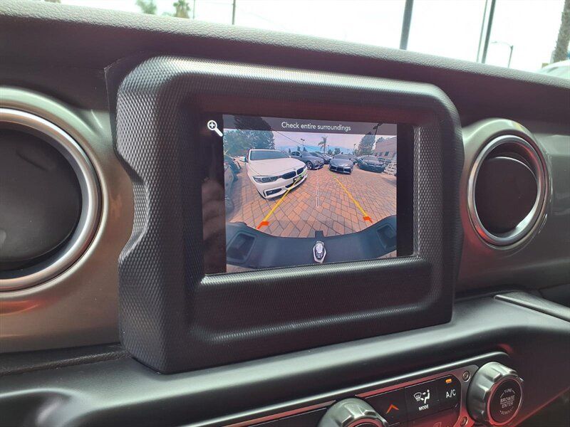 2020 Jeep Gladiator Overland - Photo 23