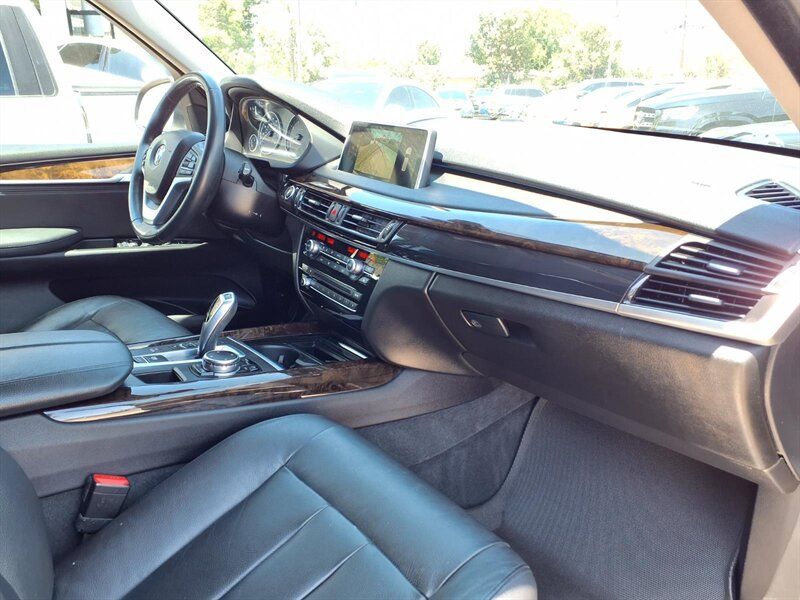 2015 BMW X5 xDrive35i - Photo 28
