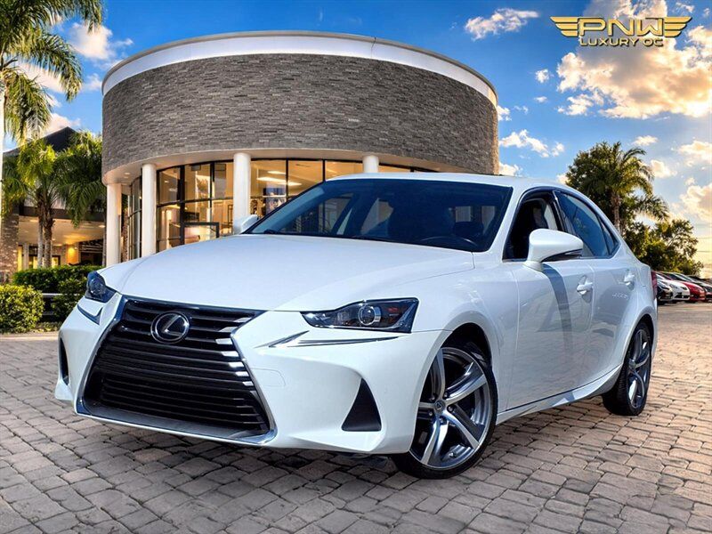 2017 Lexus IS