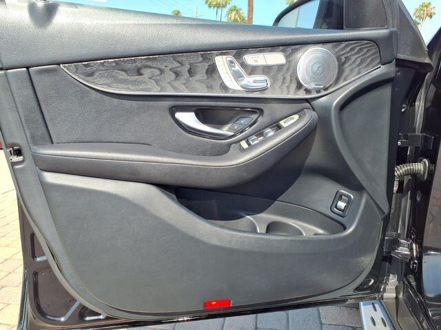 2018 Mercedes-Benz GLC Coupe GLC300 - Photo 19