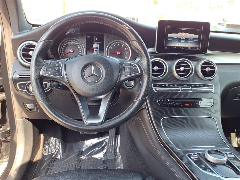 2018 Mercedes-Benz GLC Coupe GLC300 - Photo 9
