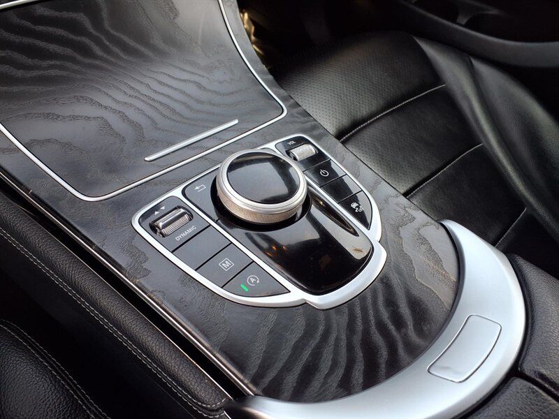 2018 Mercedes-Benz GLC Coupe GLC300 - Photo 18