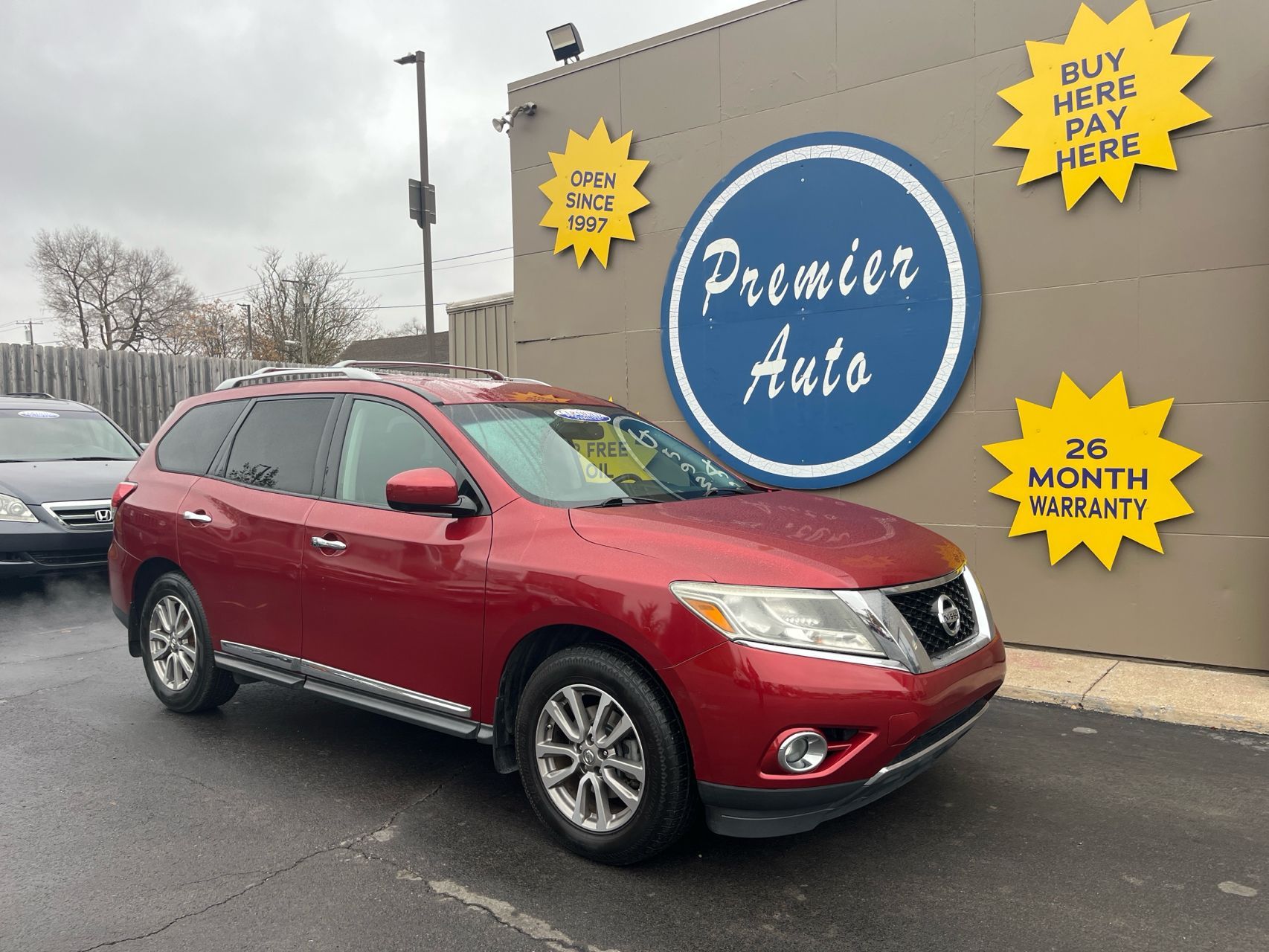 2015 Nissan Pathfinder SL's photo