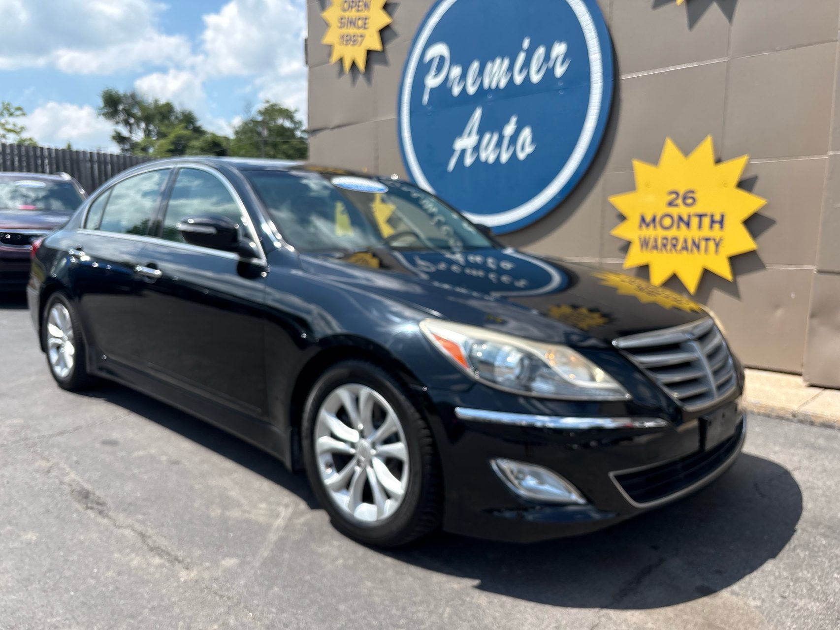 2013 Hyundai Genesis 3.8's photo